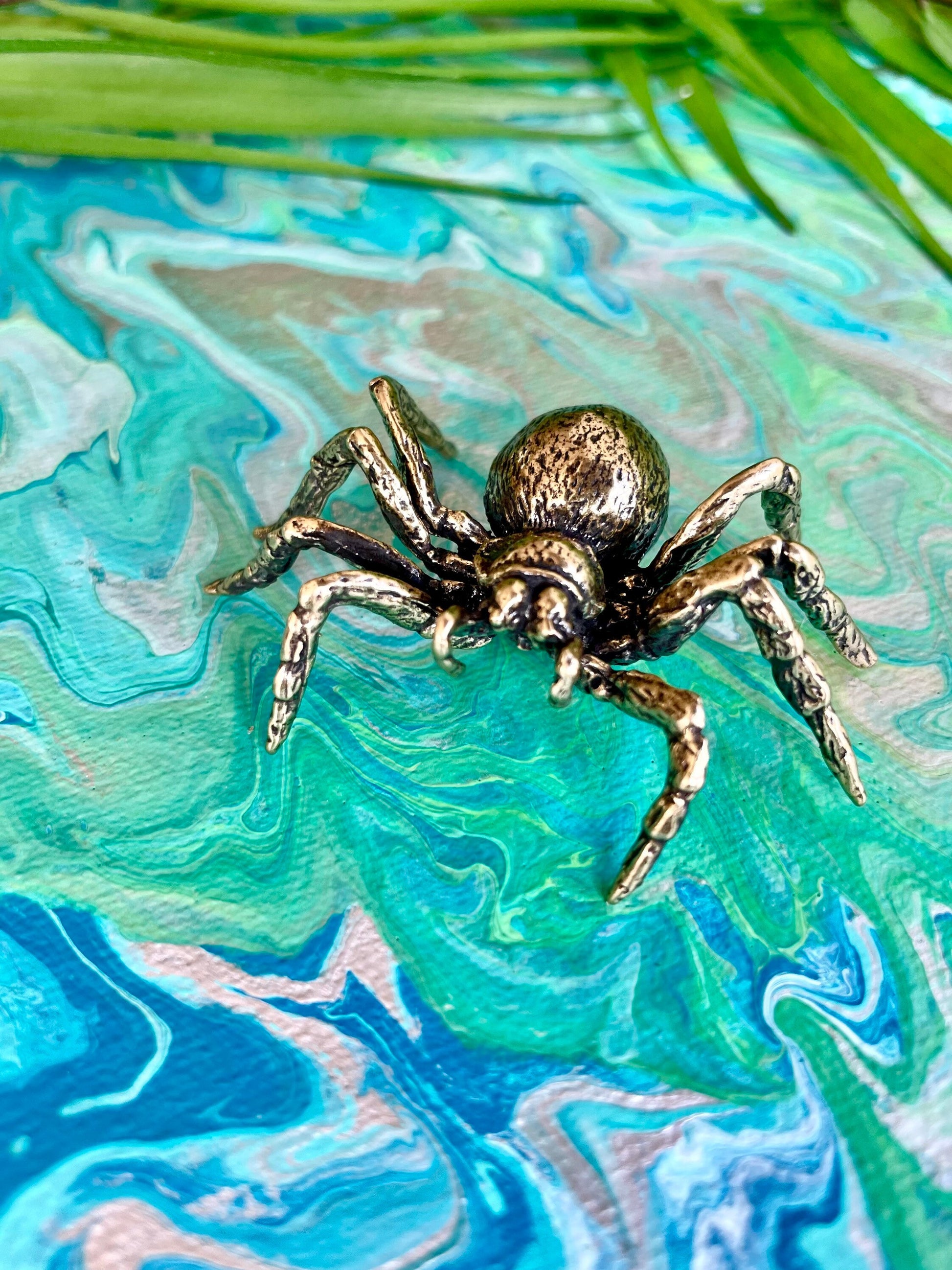 Sydney funnel-web spider figurine, spider metal statue, Lifelike solid brass spider figurine, scary Sculpture, spider lover giftSydney funne