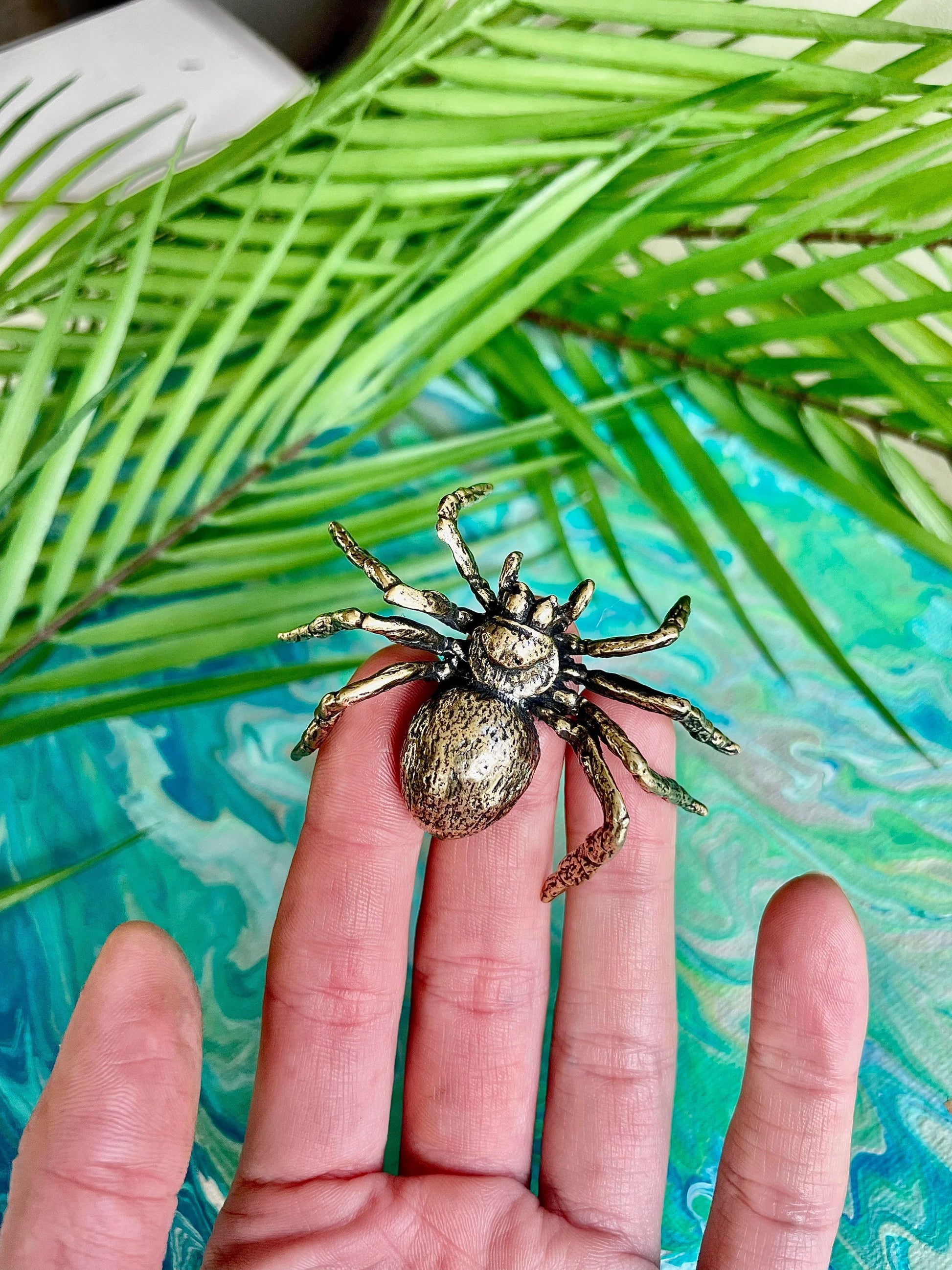 Sydney funnel-web spider figurine, spider metal statue, Lifelike solid brass spider figurine, scary Sculpture, spider lover giftSydney funne