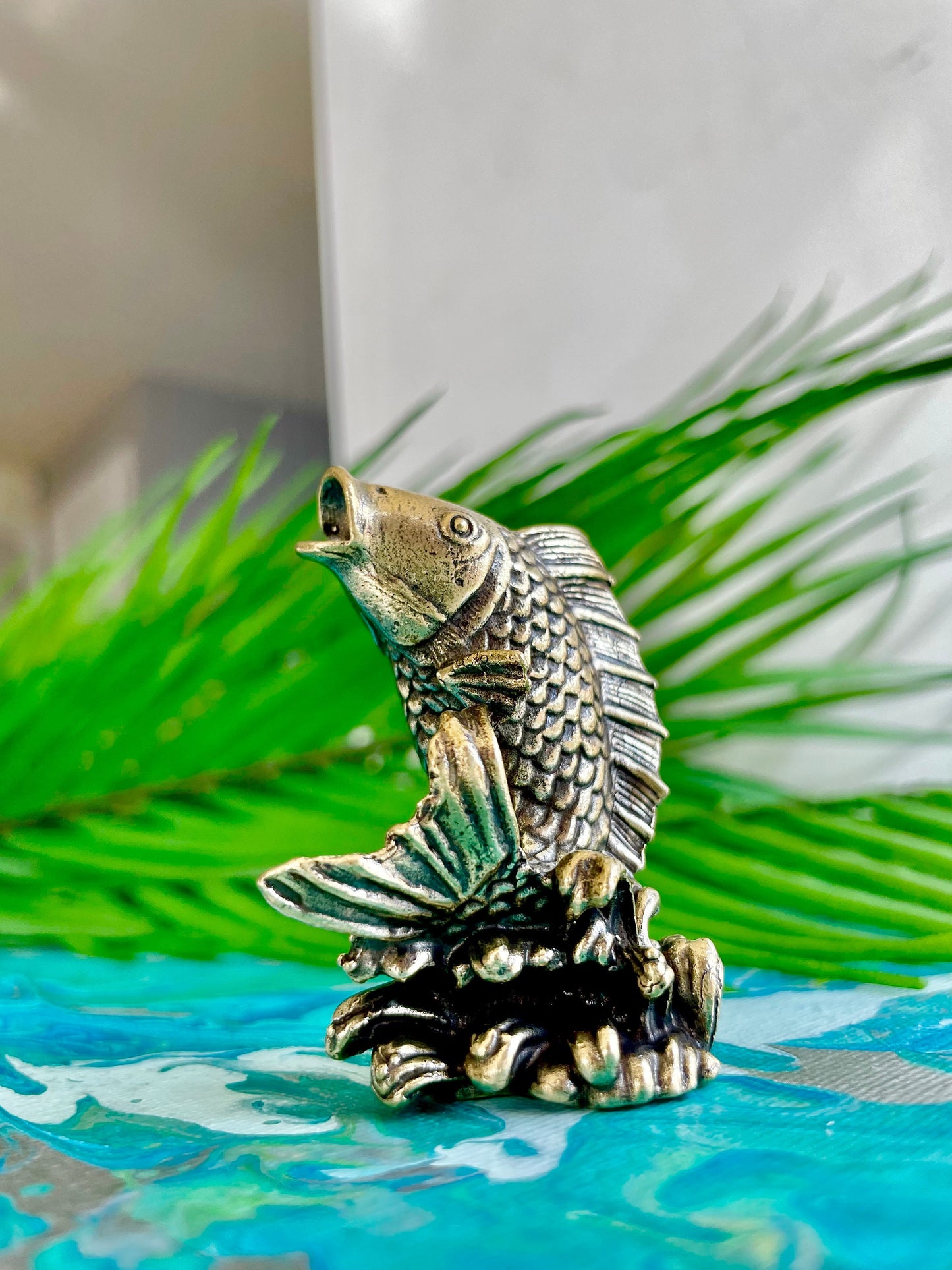 Solid Brass Splashing Carp Fish figurine, Koi Fish Sculpture: A Lifelike Brass Statue for Home or Office Decor