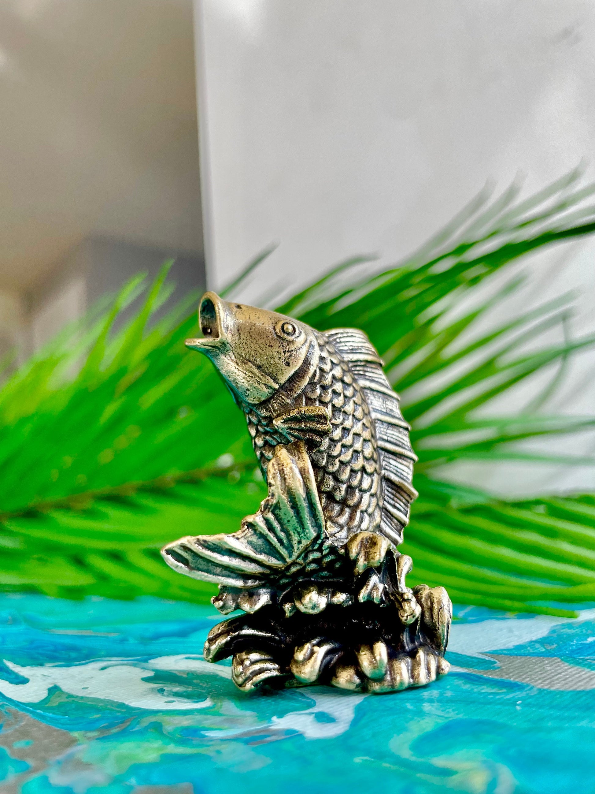 Solid Brass Splashing Carp Fish figurine, Koi Fish Sculpture: A Lifelike Brass Statue for Home or Office Decor