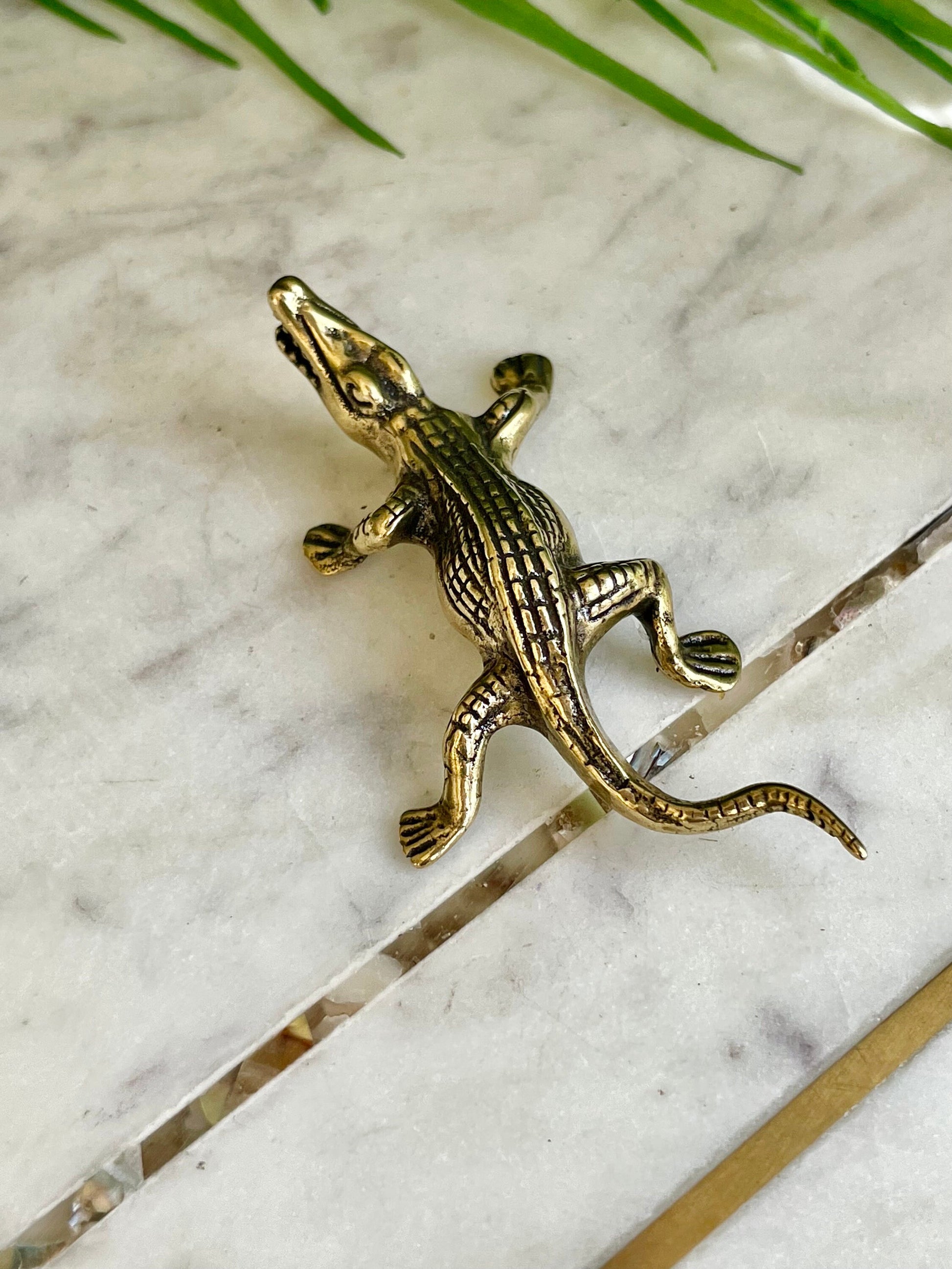 solid brass haunting crocodile statue mini metal crocodile figurine cool alligator metal art