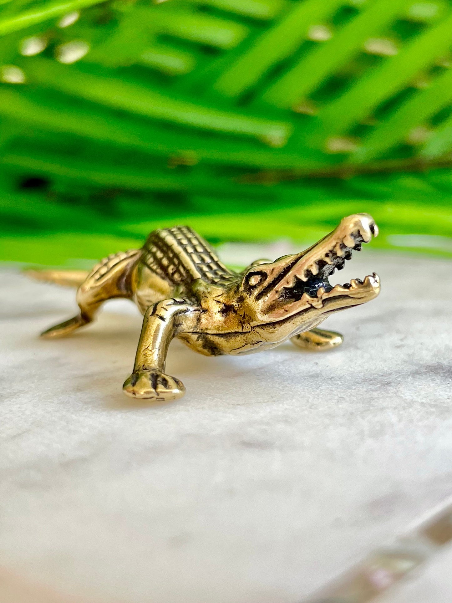 solid brass haunting crocodile statue mini metal crocodile figurine cool alligator metal art