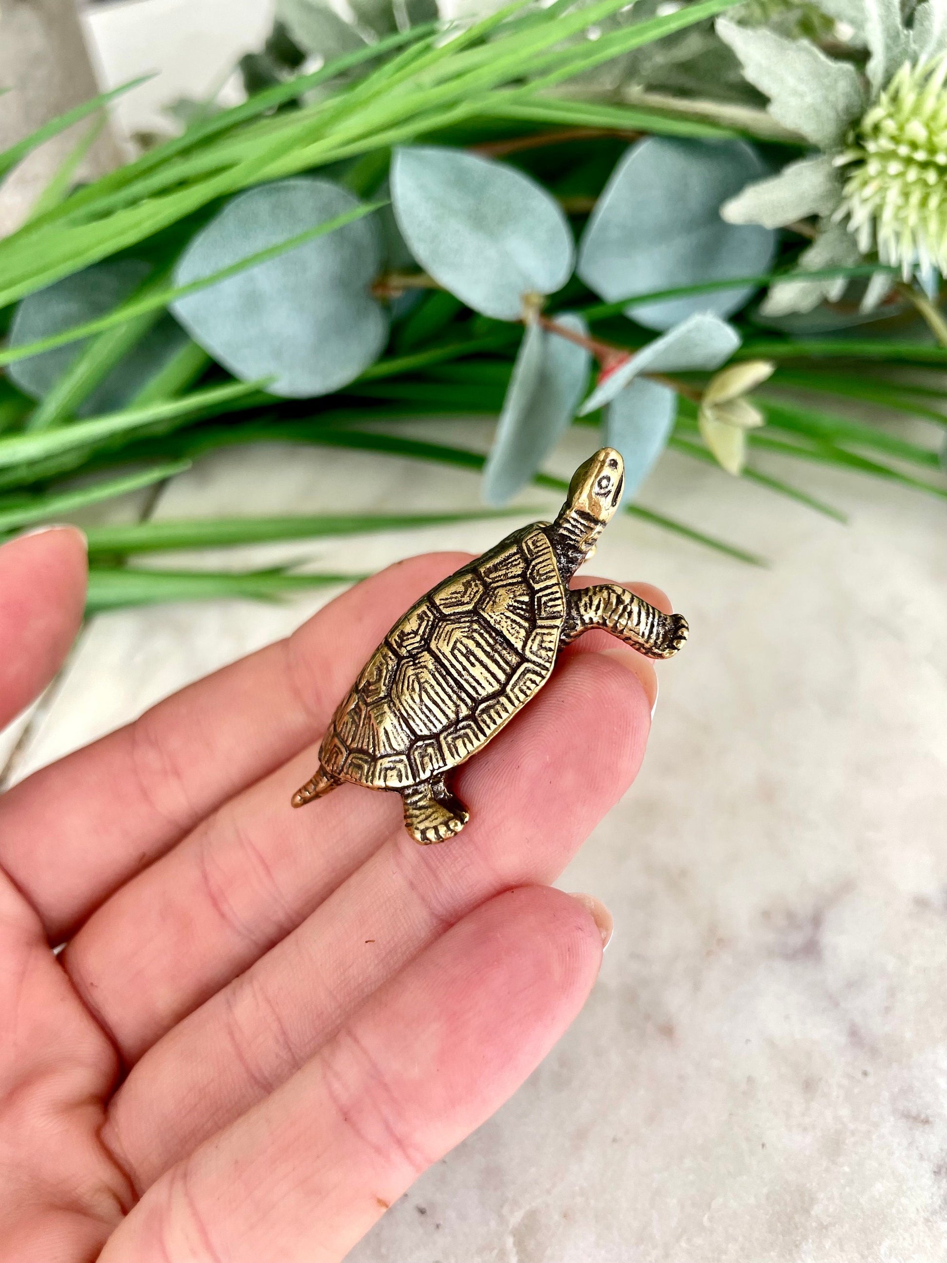 Solid brass Sea turtle figurine, Metal Tortoise statue, beach coastal ornament, ocean lover, metal paperweight, nautical decor