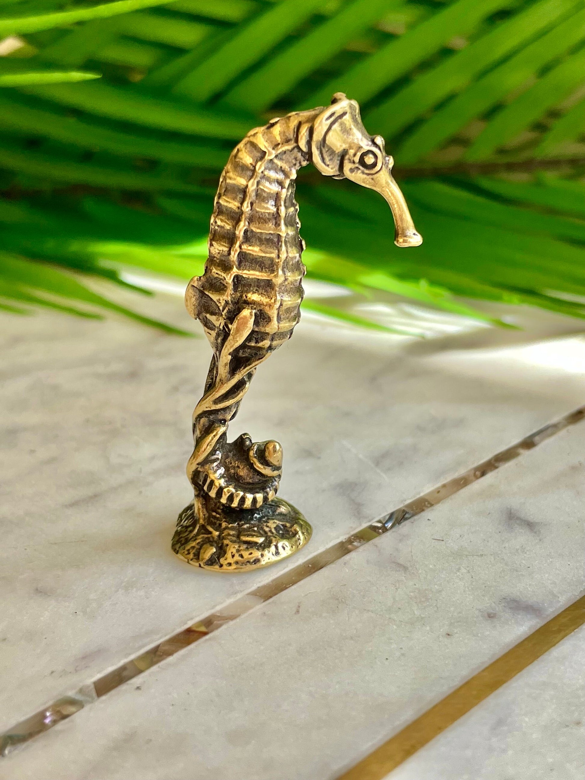 Solid brass Seahorse Figurine, Sea-inspired Talisman, Sea horse Souvenir, Keyring for Best Friends, Small Gift, Ocean Lover's Delight