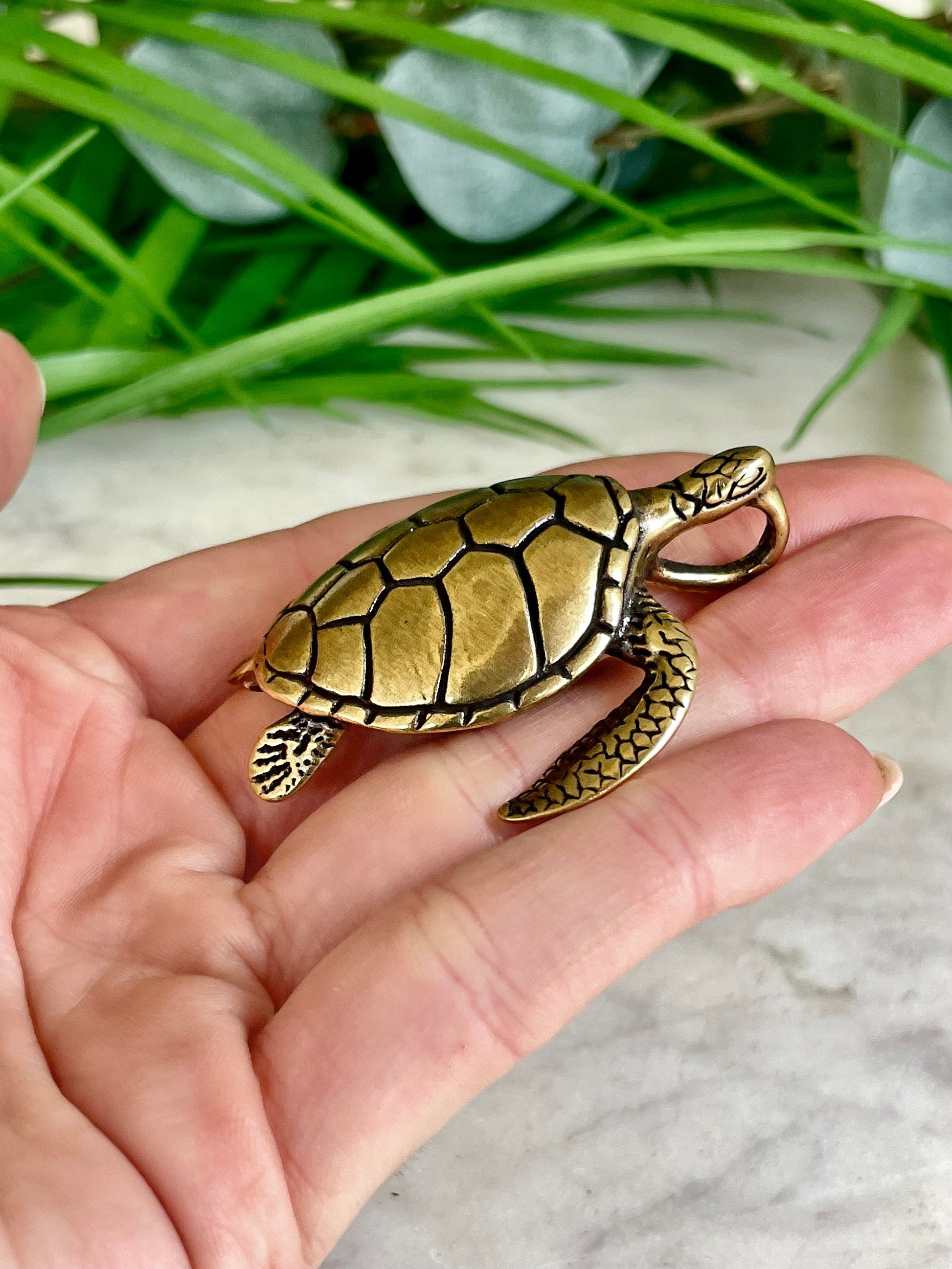 Solid brass Fine turtle charm, Feng Shui keychain, solid Brass tortoise Statue, Lifelike sea turtle Decoration