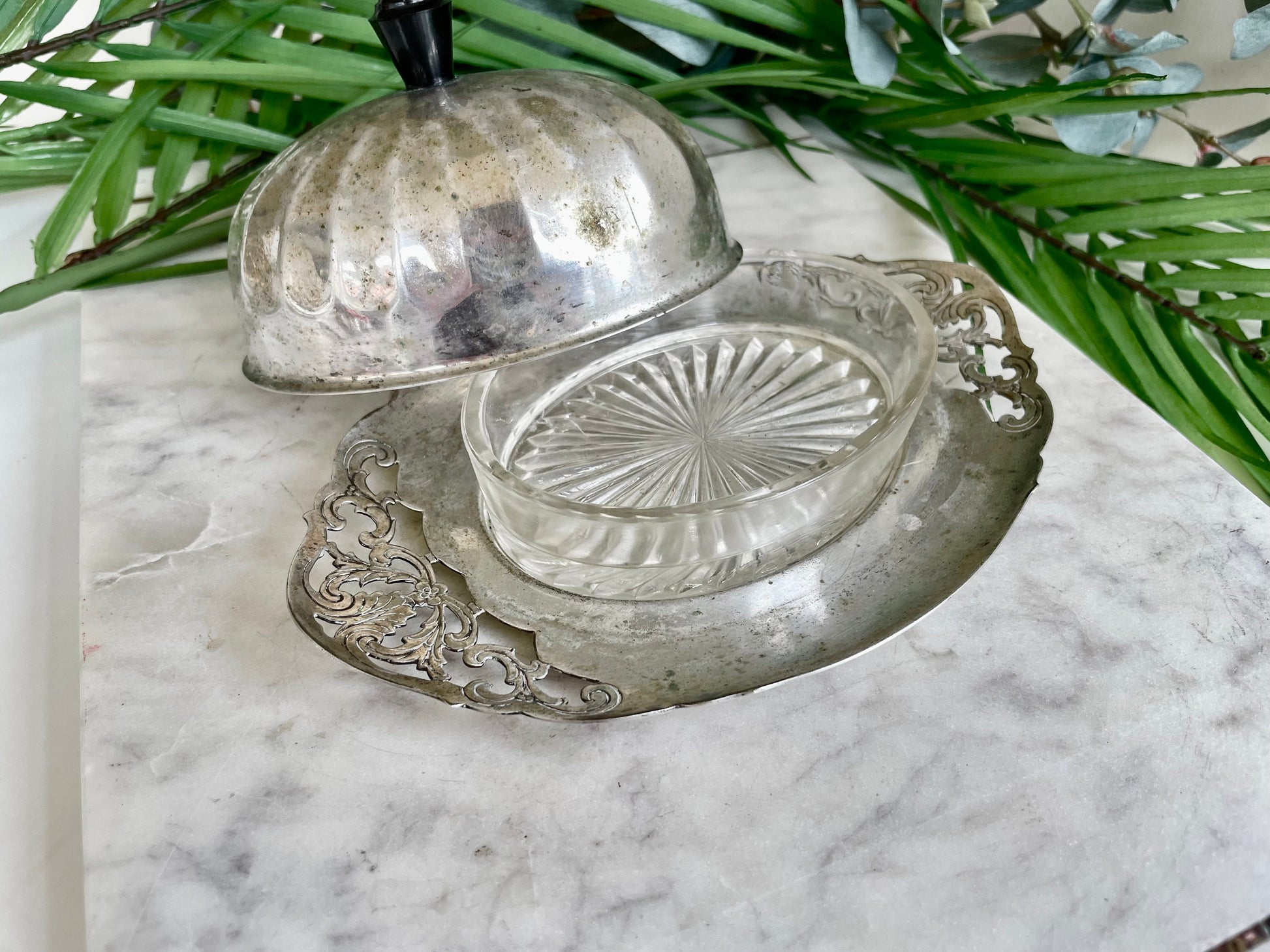 Antique Butter dish Silver Plated Domed with Glass Liner by Regency Plate EPNS A1