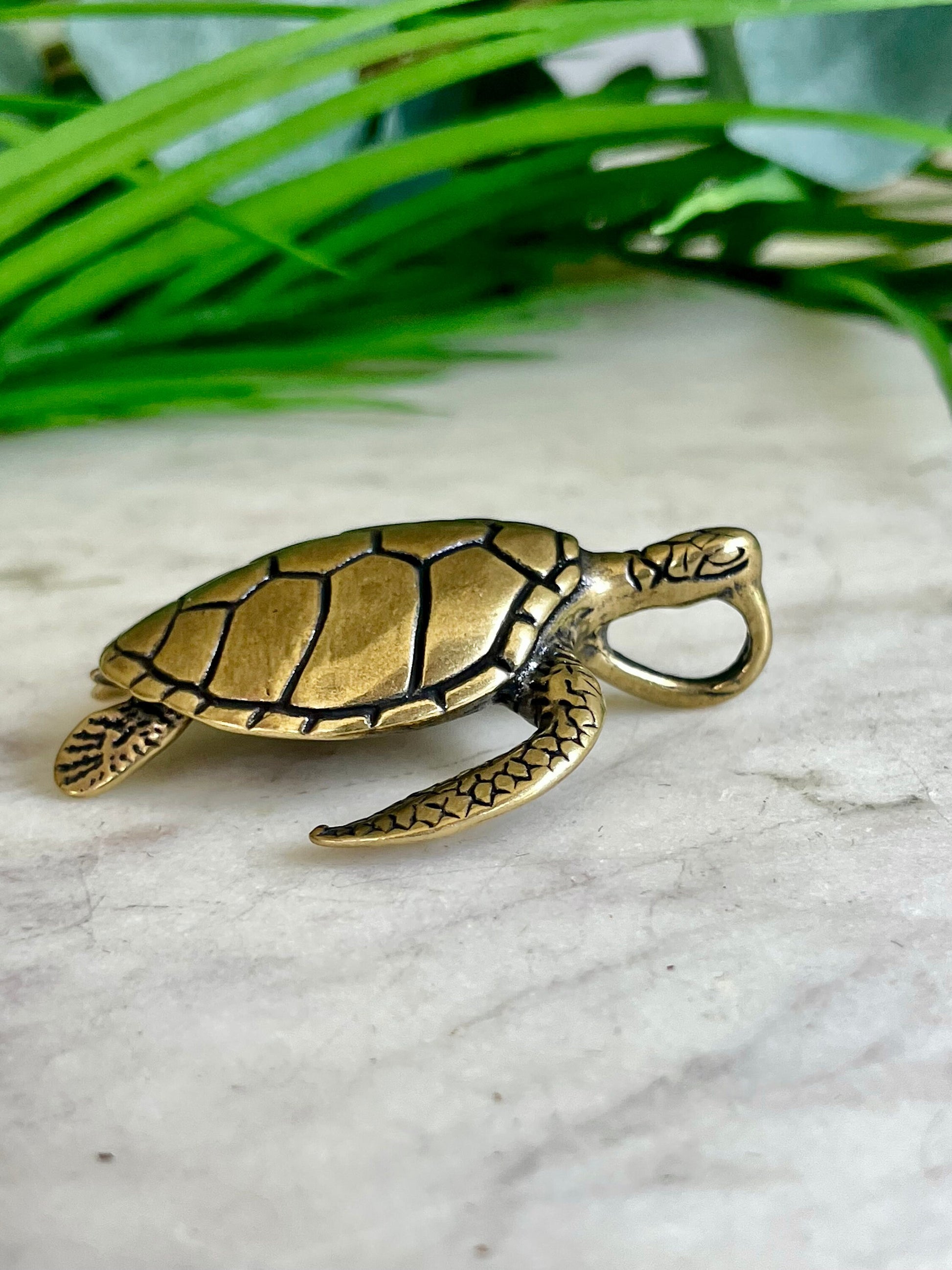 Solid brass Fine turtle charm, Feng Shui keychain, solid Brass tortoise Statue, Lifelike sea turtle Decoration