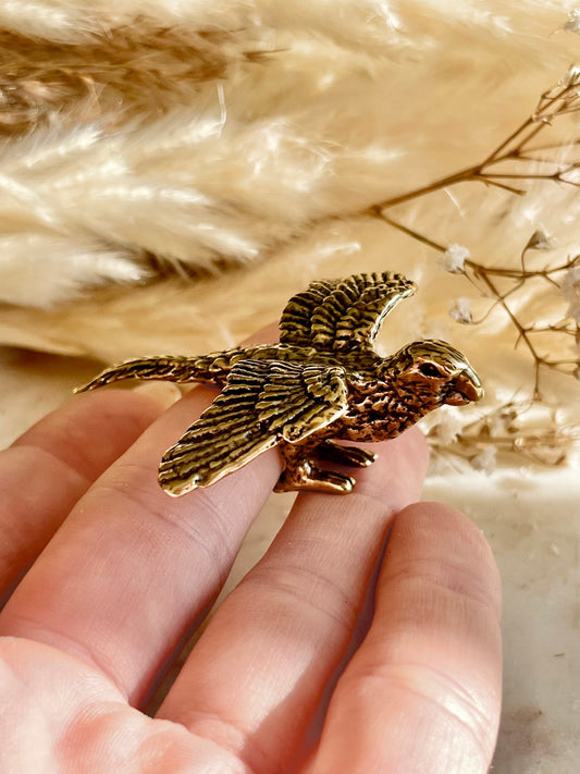 Solid brass Macaws parrot figurine, lifelike fine solid brass Jaco sculpture, Hyacinth Macaws Parrot decor, gift for bird lovers