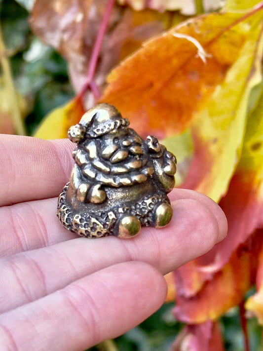 Solid Brass Santa Claus Figurine - Christmas Ornament, Tiny Gold Santa Statue, Holidays Metal Art, Santa Desk Decor, Christmas Gift for Her