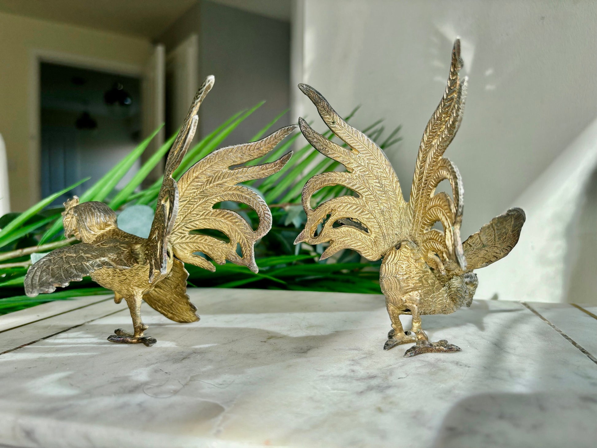 Vintage Brass Fighting Cockerels, Vintage Metal Cocks, Brass Rooster Engraved Statues, Table Centerpiece, Bird Figurine, Pair Roosters