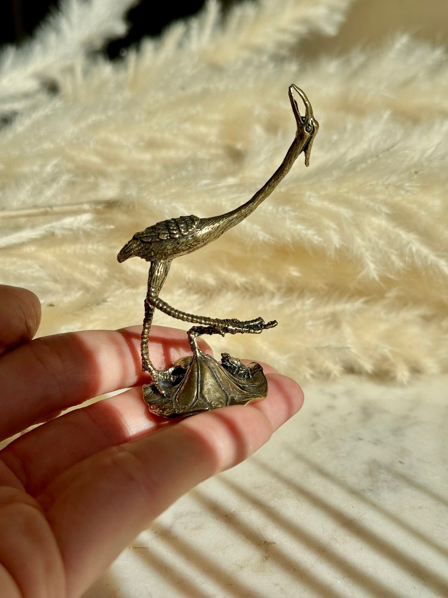 Stunning Solid brass Japanese style crane Statue, heron with a little frog figurine, Stork paperweight gifts, crane plant decoration