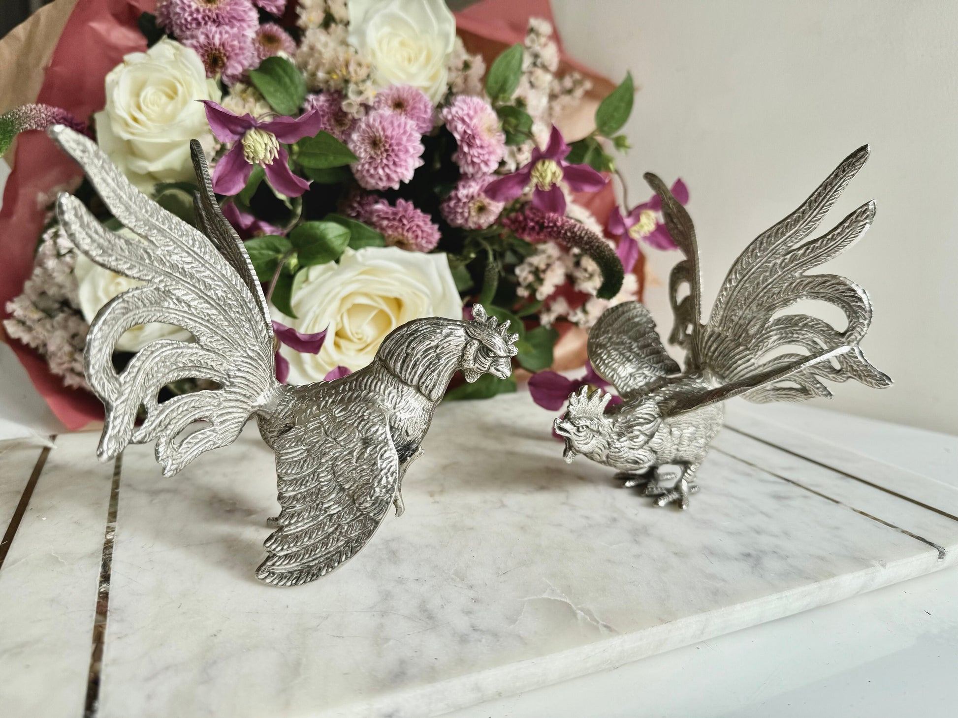 Vintage Silver Metal Fighting Cockerels Figurines, Vintage Metal Cocks, Brass Rooster Engraved Statues, Table Centerpiece, Pair Roosters