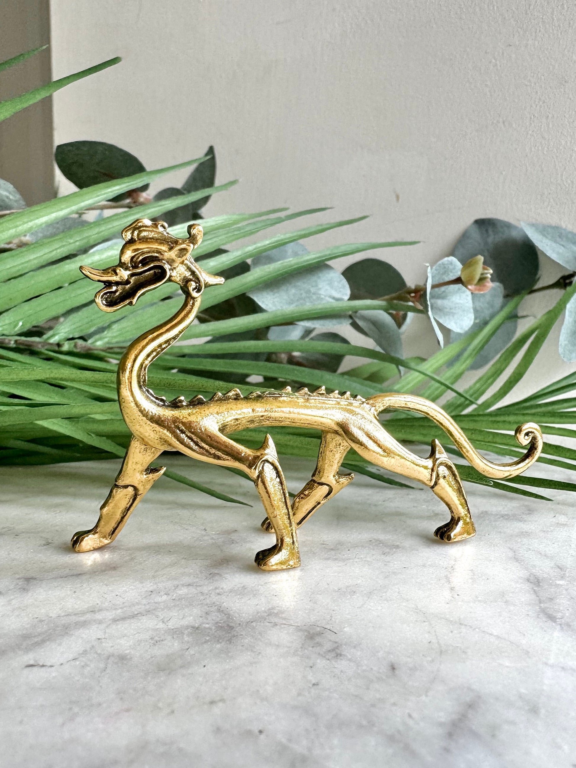 Dragon metal Figurine, Chinese solid brass Feng Shui Animal Kylin Unicorn Statue, Fountain pen rest, Wealth fly Chi-lin