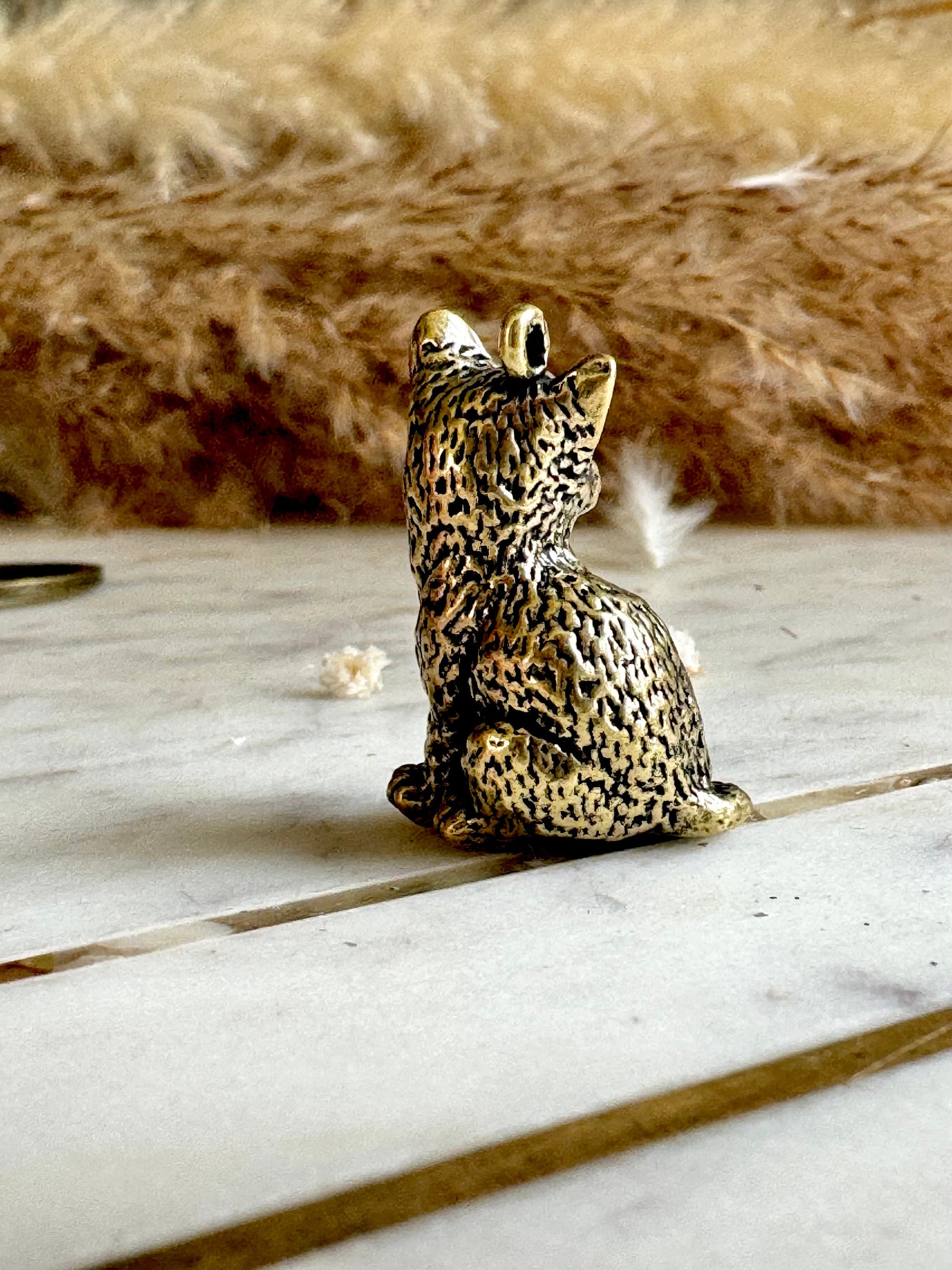 Adorable Solid brass cat pendant, cute kitten keychain pendant, brass Casting Cat Figurine, Metal cat jewellery, little kitten charm