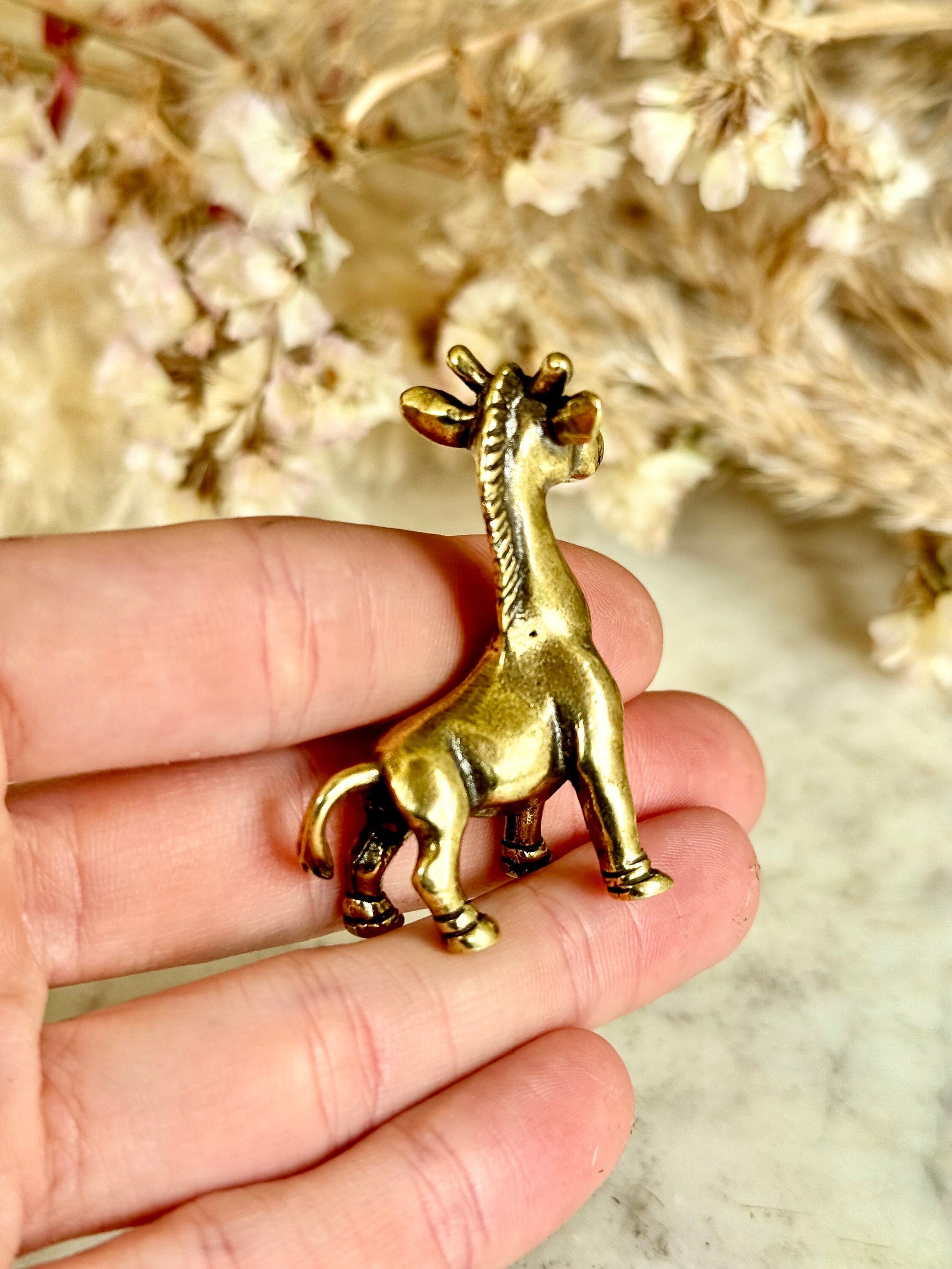 Traditional style Smiley giraffe, Fine lifelike solid brass copper giraffe statuette, Safari decor, Miniature zoo collection, Animal lover g