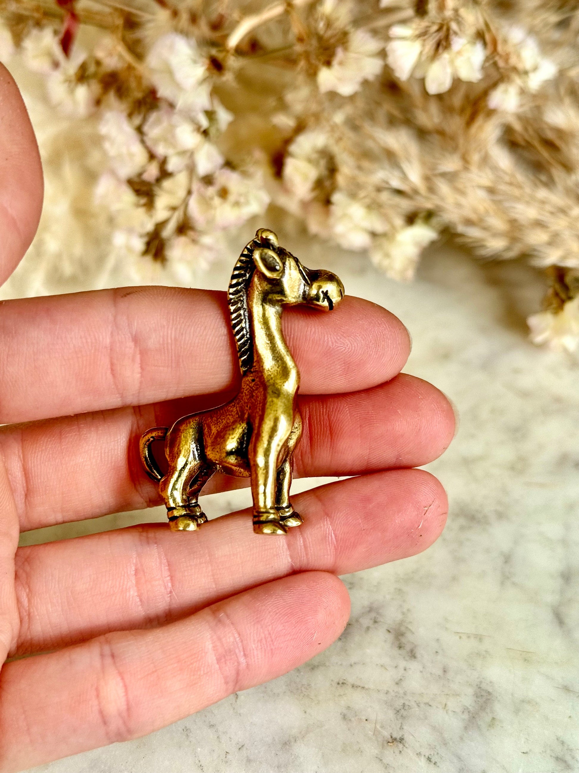 Traditional style Smiley giraffe, Fine lifelike solid brass copper giraffe statuette, Safari decor, Miniature zoo collection, Animal lover g