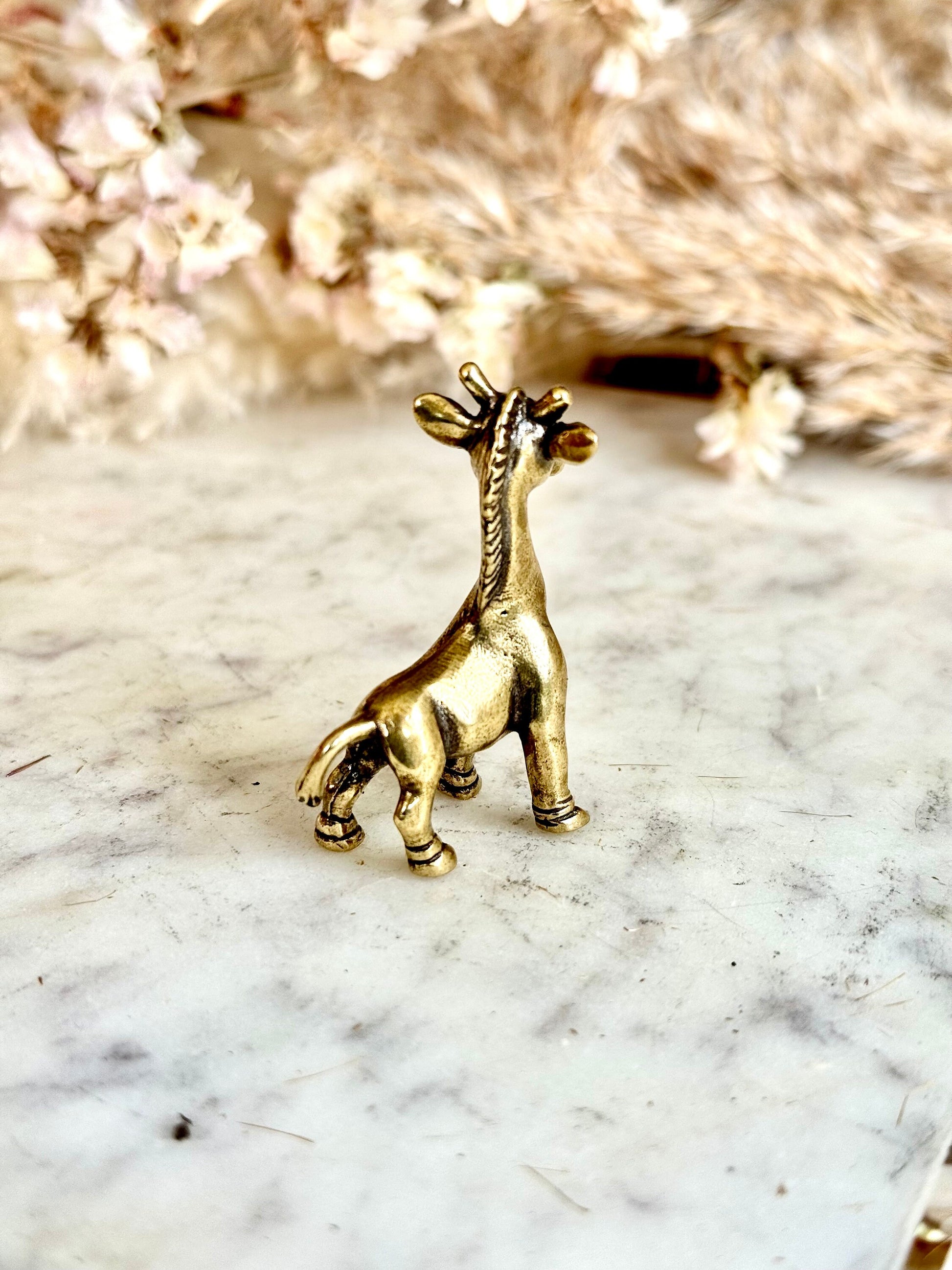 Traditional style Smiley giraffe, Fine lifelike solid brass copper giraffe statuette, Safari decor, Miniature zoo collection, Animal lover g