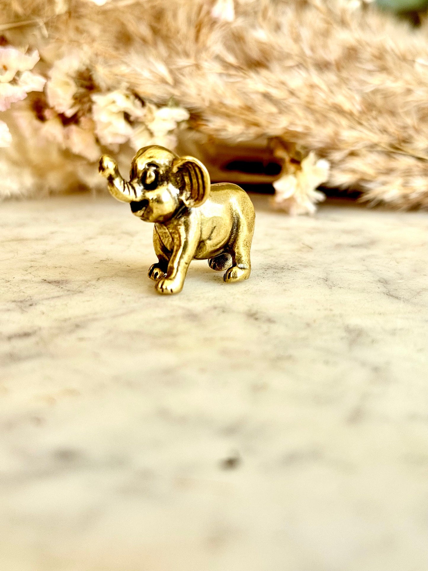 Solid brass Happy elephant figurine, beautiful jungle decor, collectible elephant, cool style Animal miniature