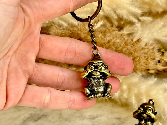 Solid Brass No See Monkey Keyring, Miniature Three Wise Monkey, Mizaru Charm, traditional Style See Hear Speak No Evil Monkeys Keychain