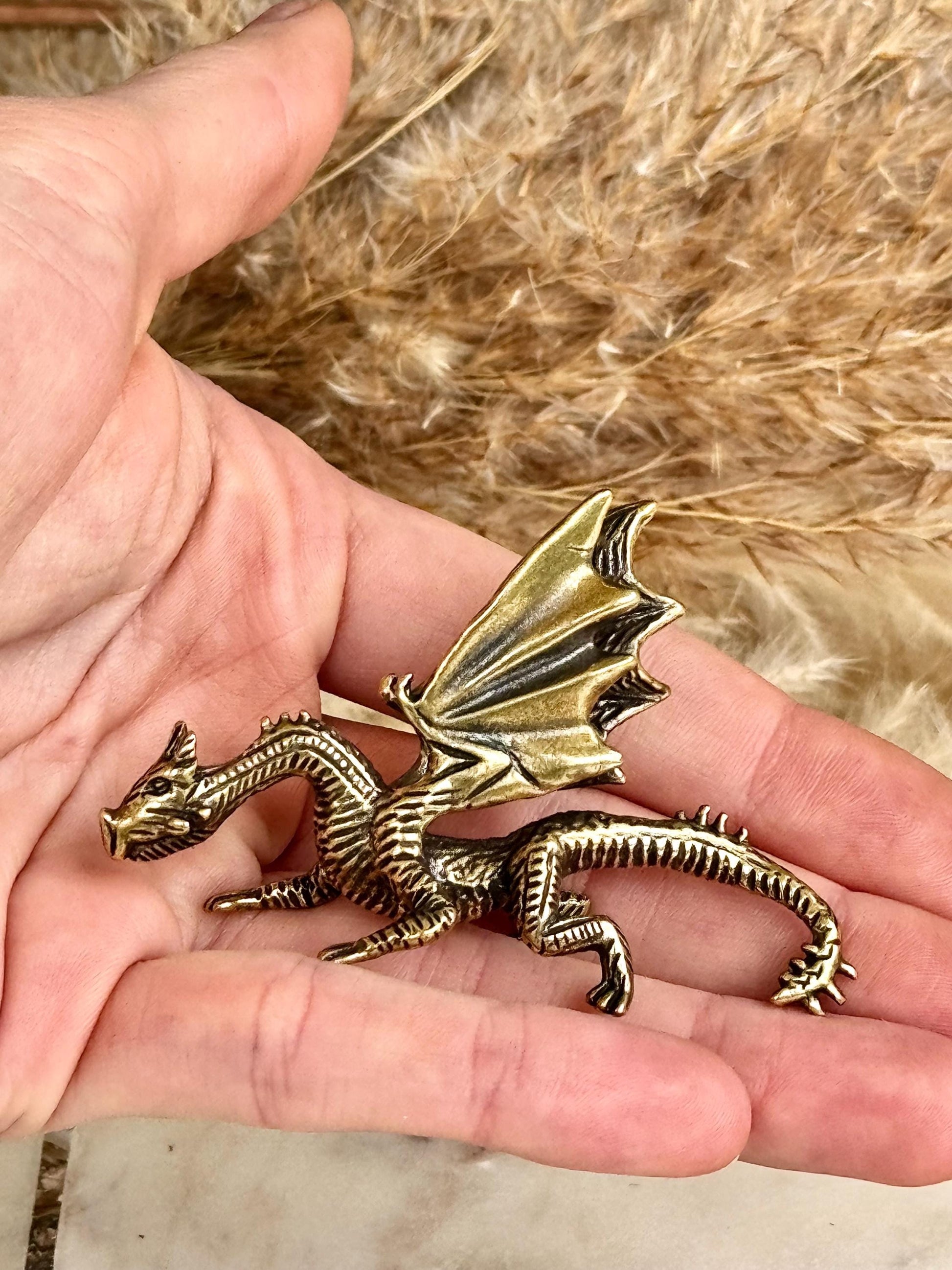 Beautiful Dragon solid brass miniature, Western dragon Statue, golden dragon statuette, Beautiful fighting dragon ornament