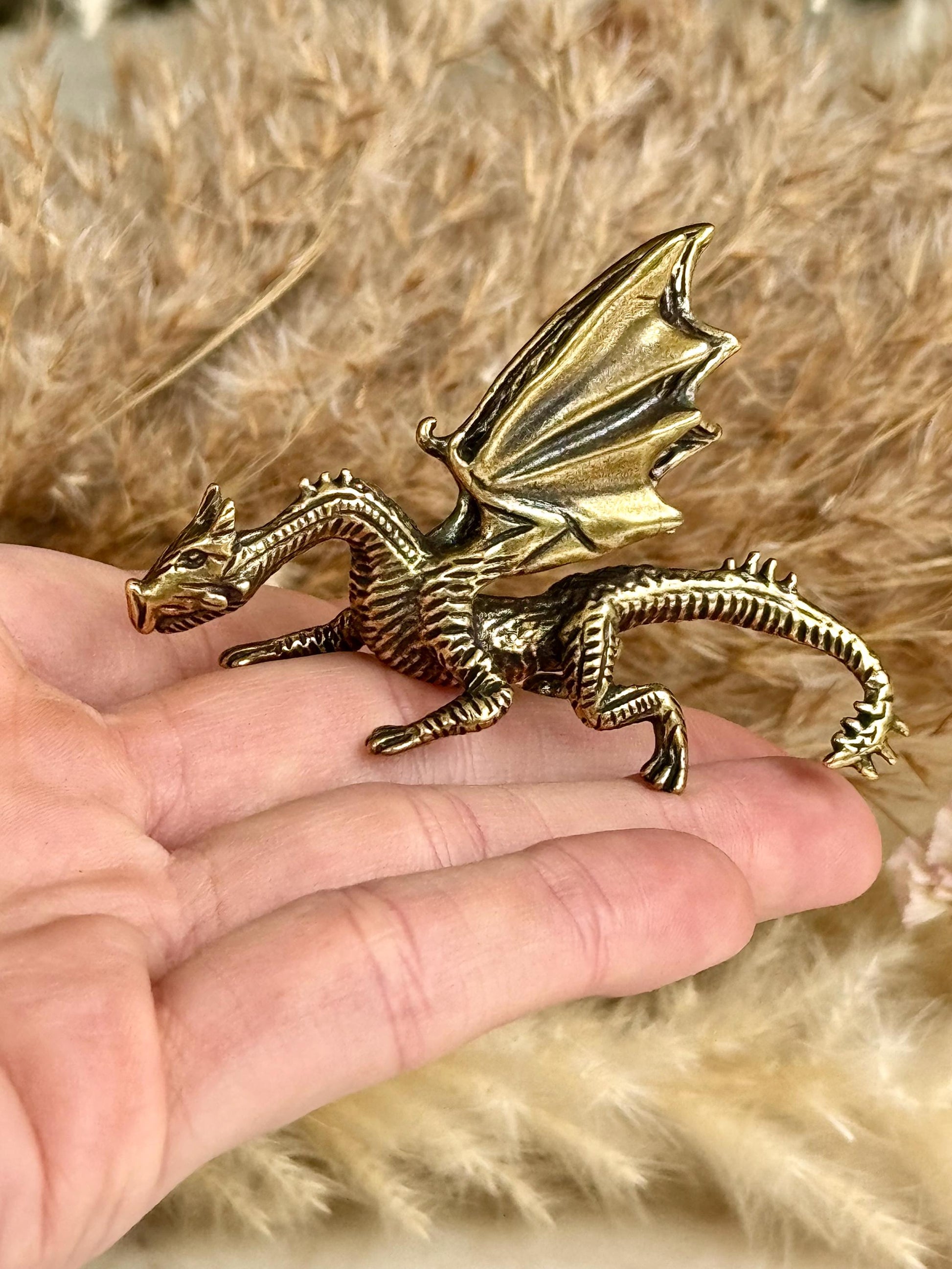 Beautiful Dragon solid brass miniature, Western dragon Statue, golden dragon statuette, Beautiful fighting dragon ornament