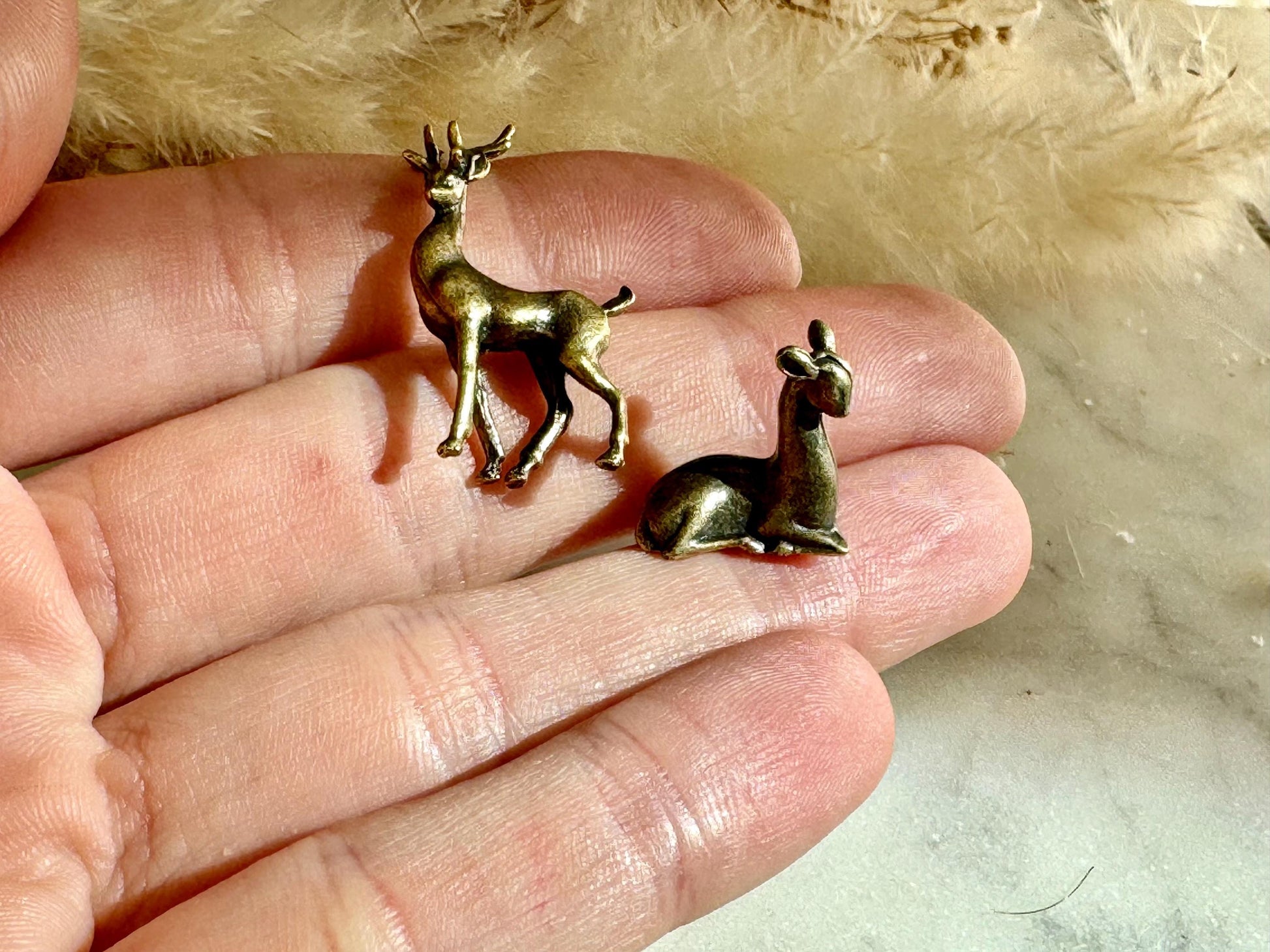 Tiny Beautiful Solid Brass Deer Desk Ornaments, Little deer statuettes - traditional Style Animal Figurines, Christmas Desk Decoration