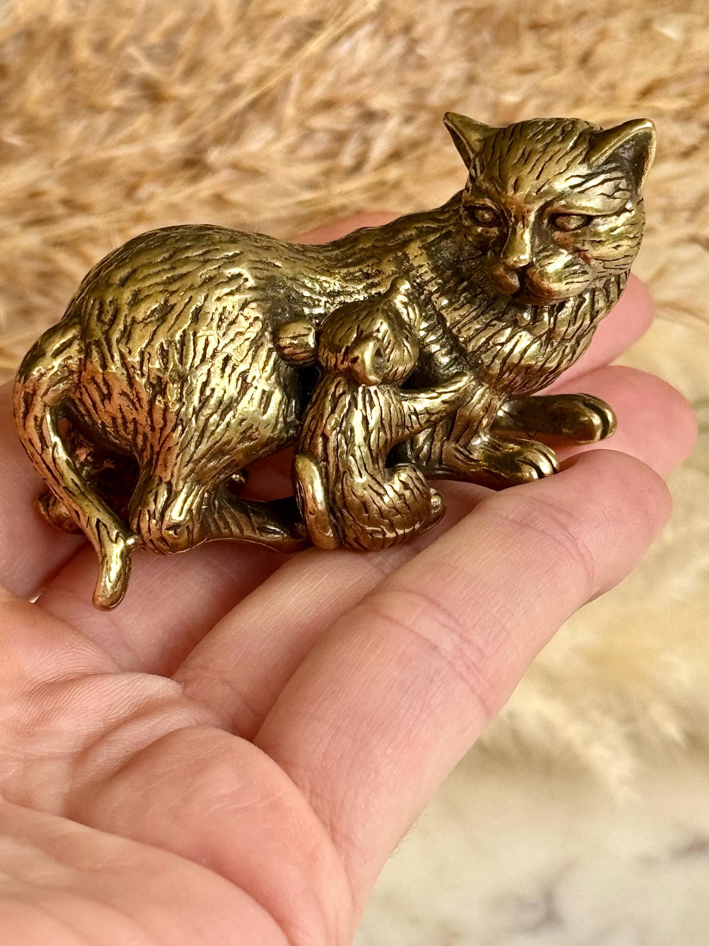 Solid Brass Cat with a mouse, resting cat metal figurine, solid brass cat friendship statue, traditional style kitten miniature, cat lover g