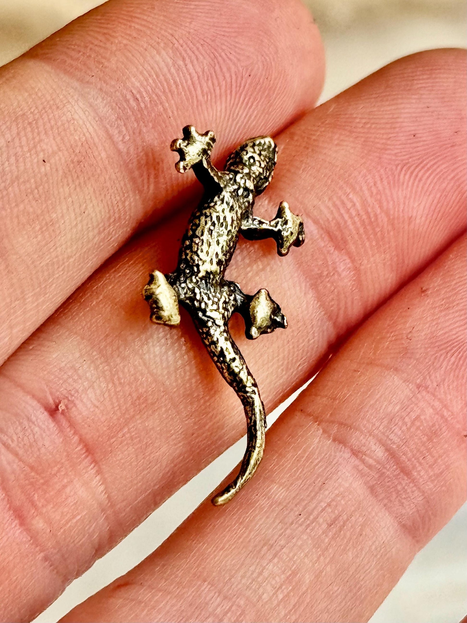 Tiny Solid Brass fine Lizard figurine , lizard lover gifts, reptile lover gifts, gecko trinket, newt statuette