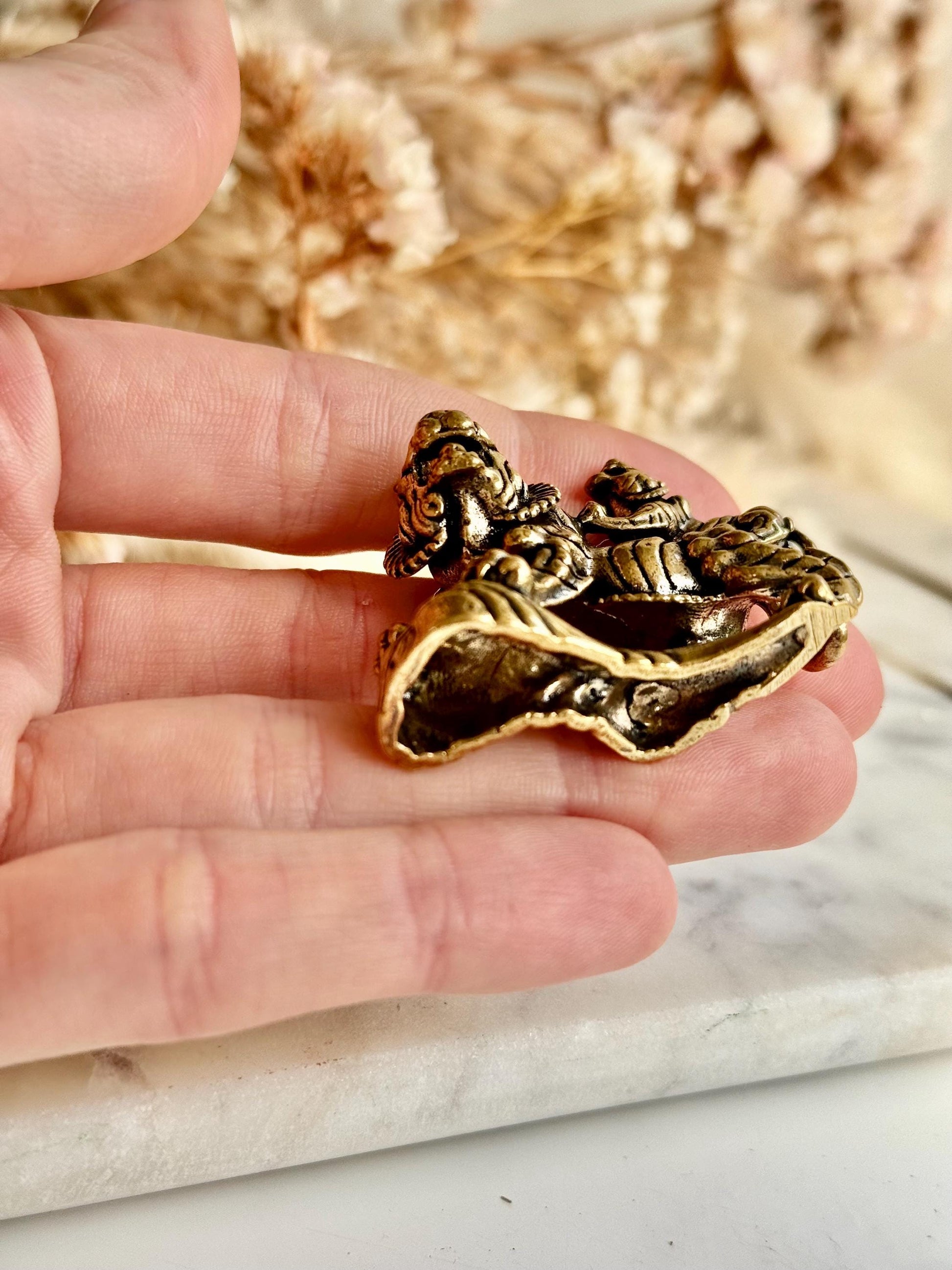 Solid brass Roaring tigers figurine, Japanese style Tiger, Baby and Parent tigers Figurine, Tiger family Metal miniature