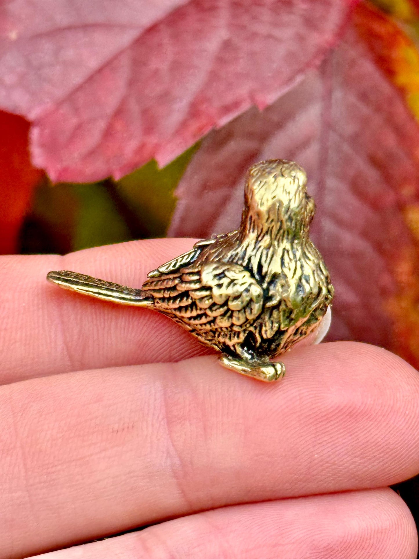 Tiny Solid Brass Bird Figurine – Lifelike Tit Bird Statue, Perfect Gift for Bird Lovers & Home Decor