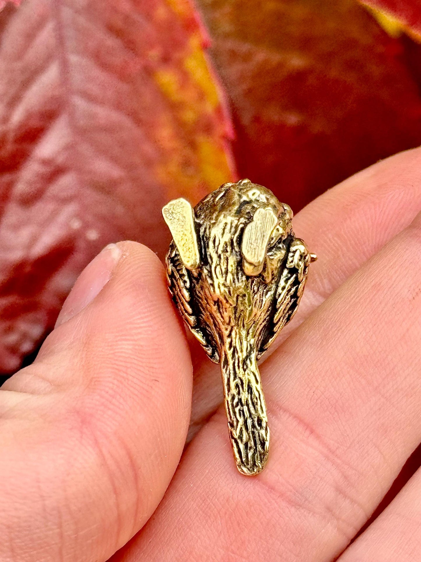 Tiny Solid Brass Bird Figurine – Lifelike Tit Bird Statue, Perfect Gift for Bird Lovers & Home Decor