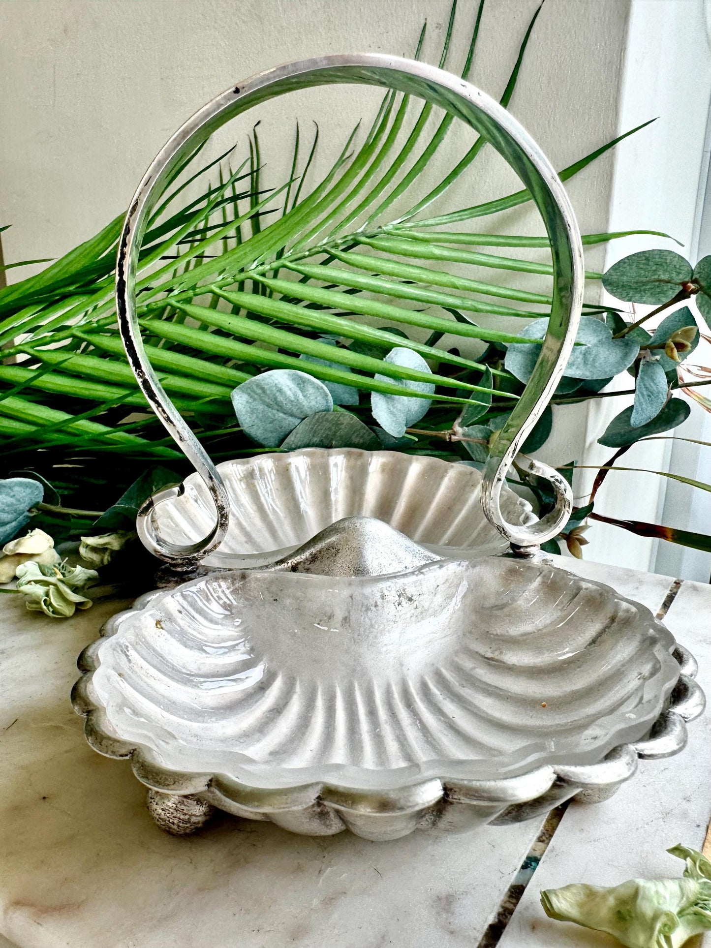 Antique Art Deco silver plate Butter shell Vintage Dish Clam Scallop Shell Bonbon Trinket Silver Plate Double Shell with a Handle
