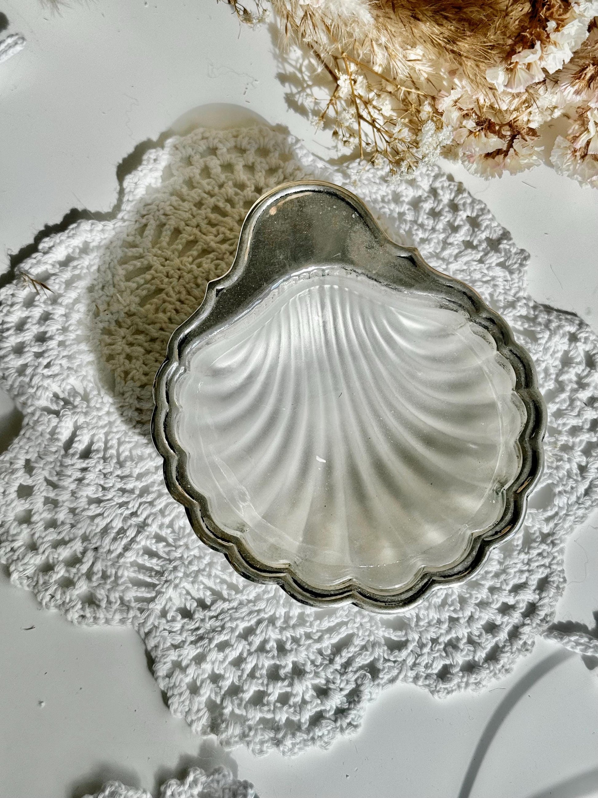 Vintage silver plate EPNS glass line shell Butter Dish antique silver plated seashell tray