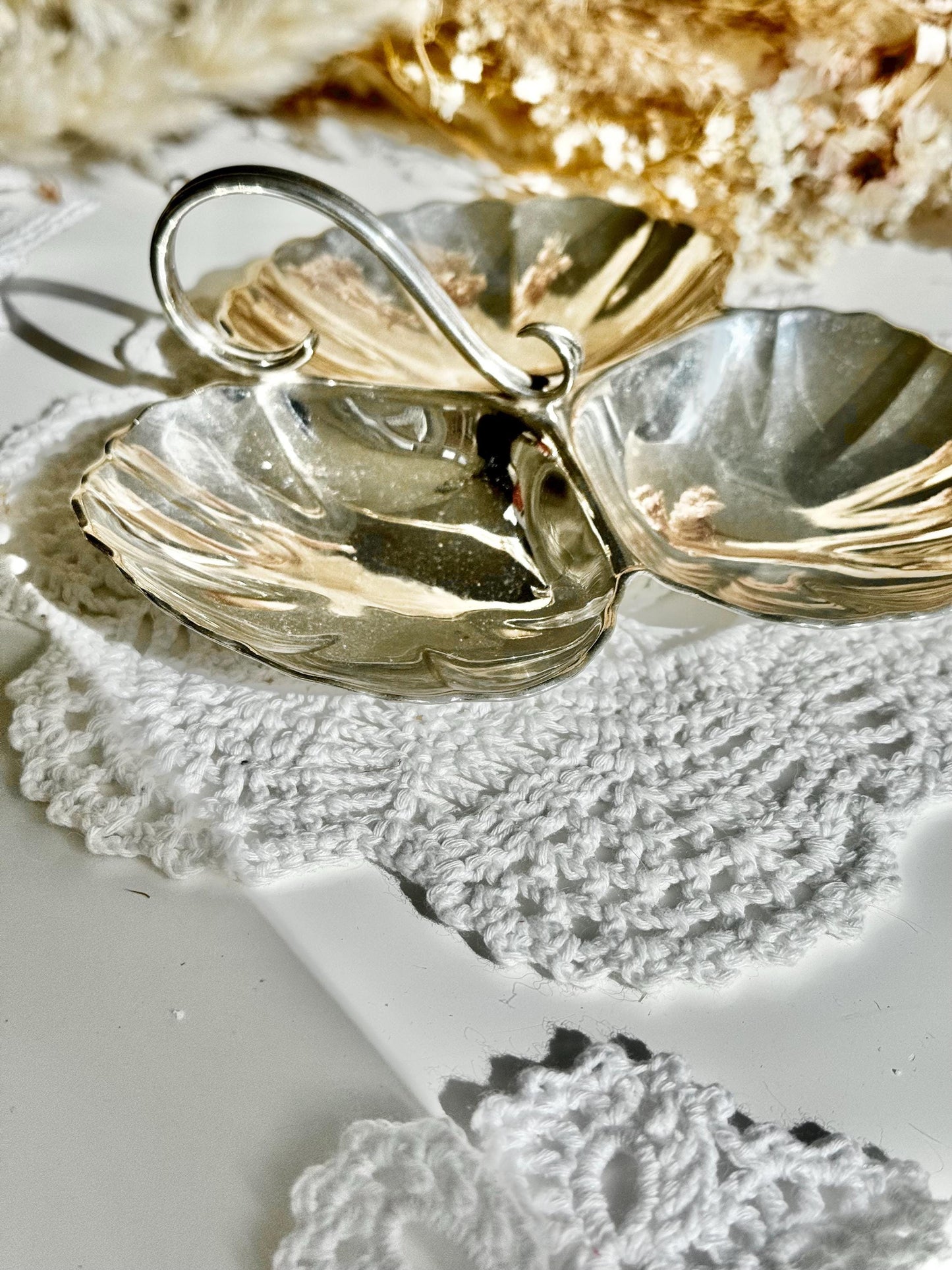 Antique Art Deco silver plate Butter shell Vintage Dish Clam Scallop Shell Bonbon Trinket Silver Plate Double Shell with a Handle