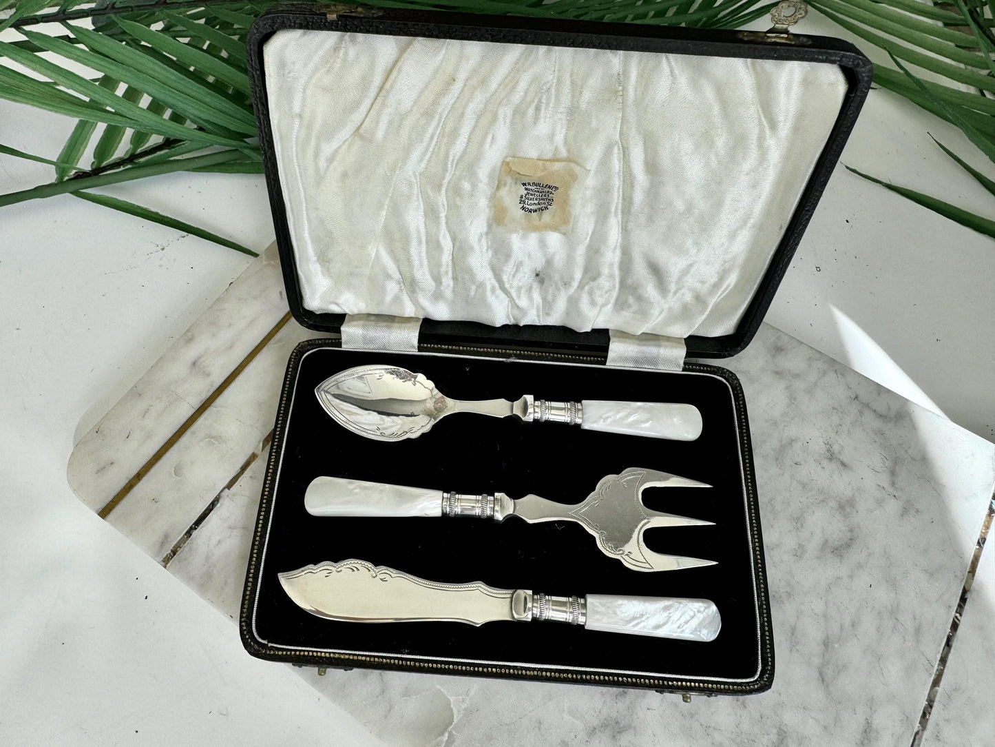 Antique English Silver plated EPNS & Mother of Pearl Boxed Breakfast Set: Jam Spoon, Butter Knife, Bread Fork