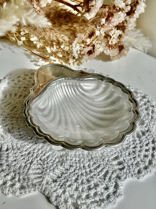 Vintage silver plate EPNS glass line shell Butter Dish antique silver plated seashell tray