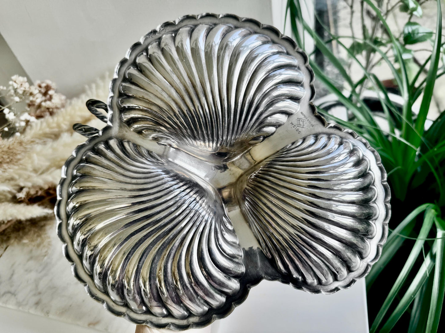 Antique Art Deco silver plate Butter shell Vintage Dish Clam Scallop Shell Bonbon Trinket Silver Plate Double Shell with a Handle