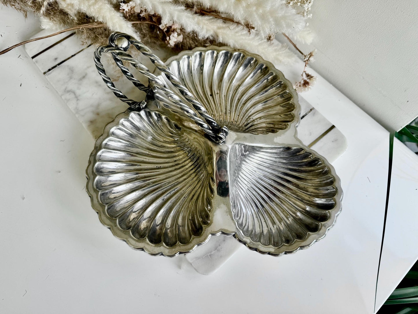 Antique Art Deco silver plate Butter shell Vintage Dish Clam Scallop Shell Bonbon Trinket Silver Plate Double Shell with a Handle