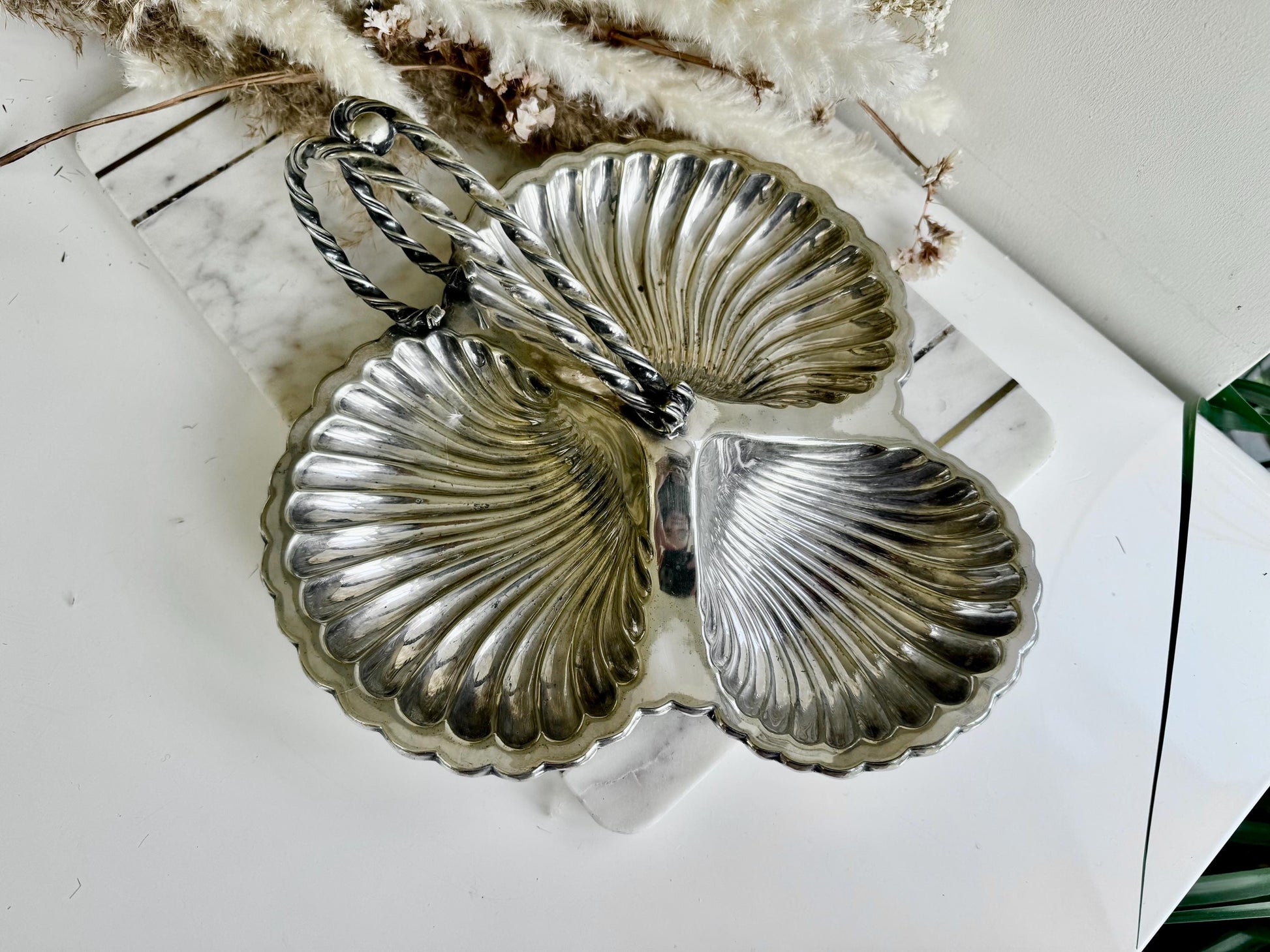 Antique Art Deco silver plate Butter shell Vintage Dish Clam Scallop Shell Bonbon Trinket Silver Plate Double Shell with a Handle