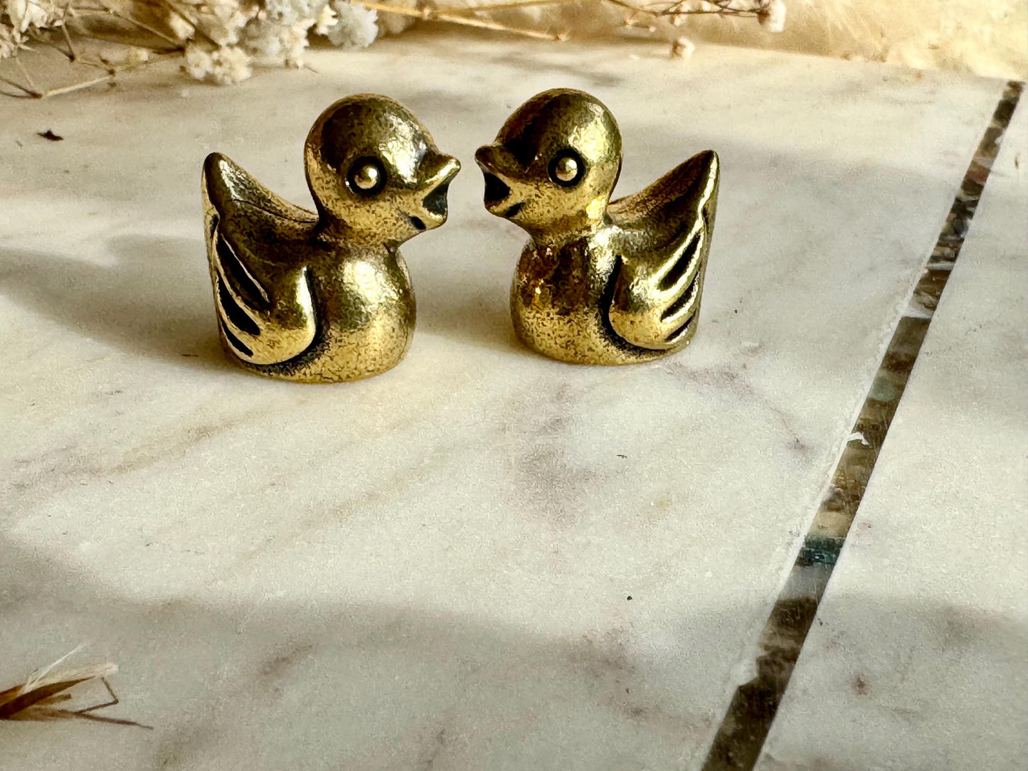 Style Duck miniature, solid brass little bird figurine, Couple of ducks miniature gift, Desktop ornament, Bath Duck statuette