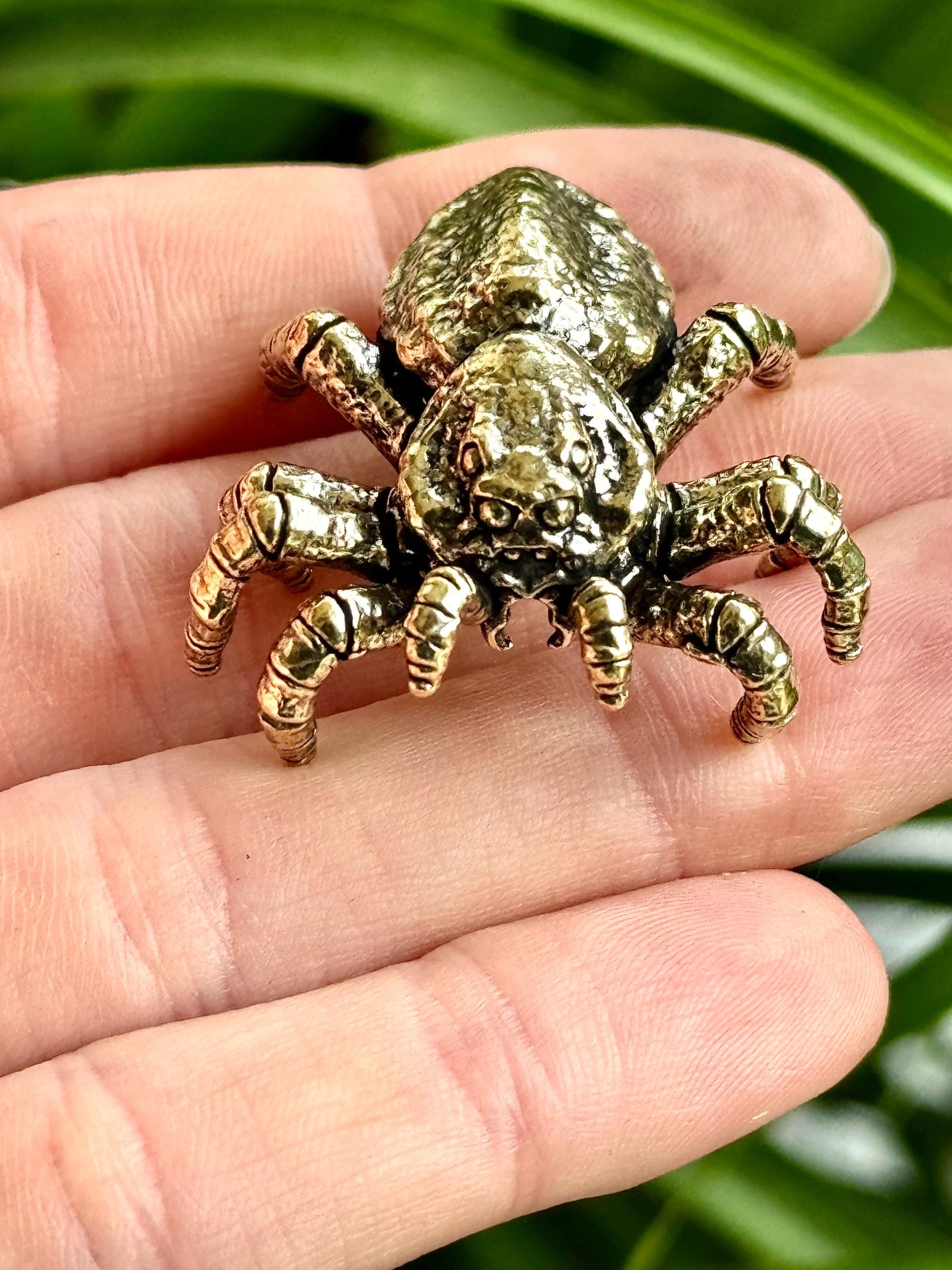 Solid brass tarantula figurine, realistic spider sculpture, metal arachnid ornament, detailed brass creepy crawler paperweight