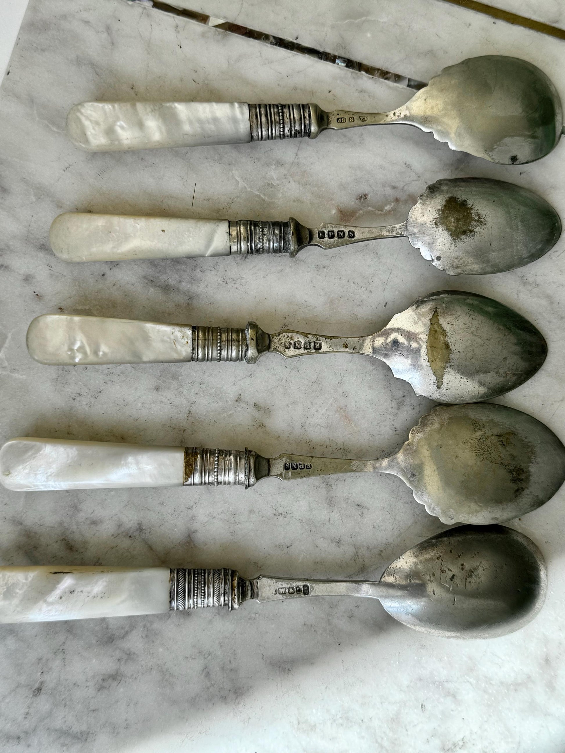 Set of Six Antique English Silver-Plated and Sterling Silver Dessert Spoons with Mother-of-Pearl Handles, Timeless Tableware