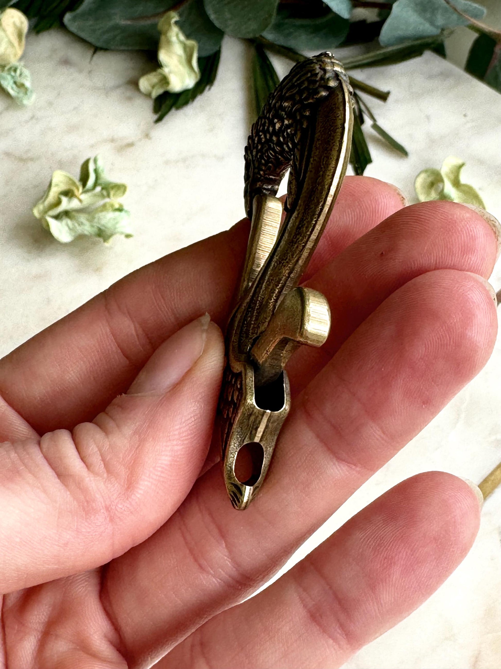Solid Ornate Brass Eagle-Head Hook Clasp – Decorative Fastener for Belts, Bags, and Leathercraft