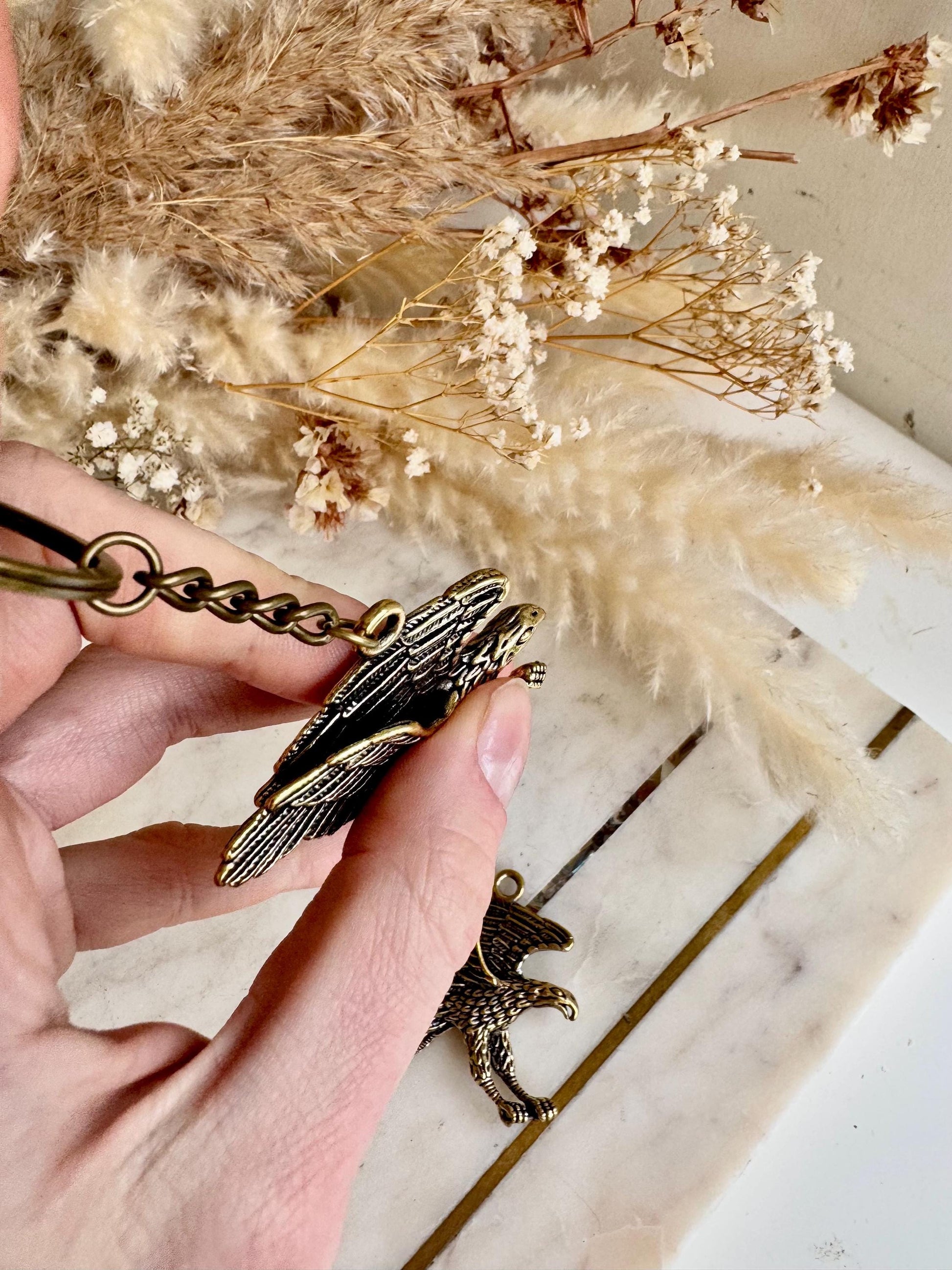 Solid Brass Soaring Eagle Keychain – Bold Patriotic Bird Charm for Men’s Accessories or Bag Accent