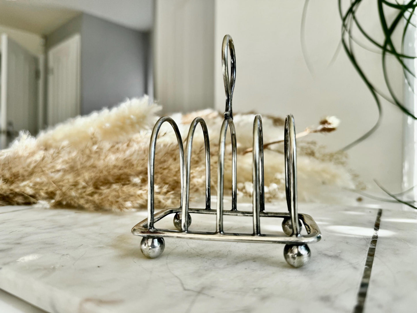 Vintage Silver-Plated Toast Rack by E&R, Five-Bar Arched Design with Ball Feet