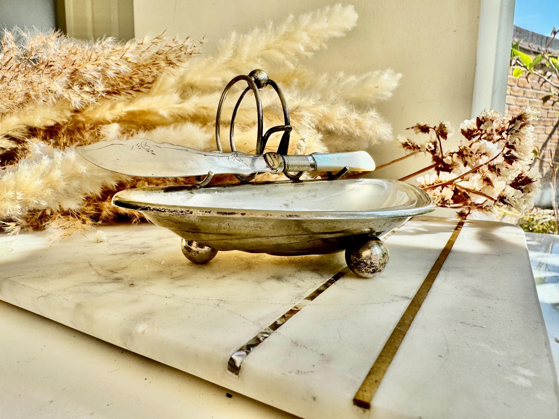 Antique English Silver Plated Fish Serving Set – Shell Shaped Dish with Frosted Glass Insert and Hallmarked Butter Knife with Mother-of-Pear