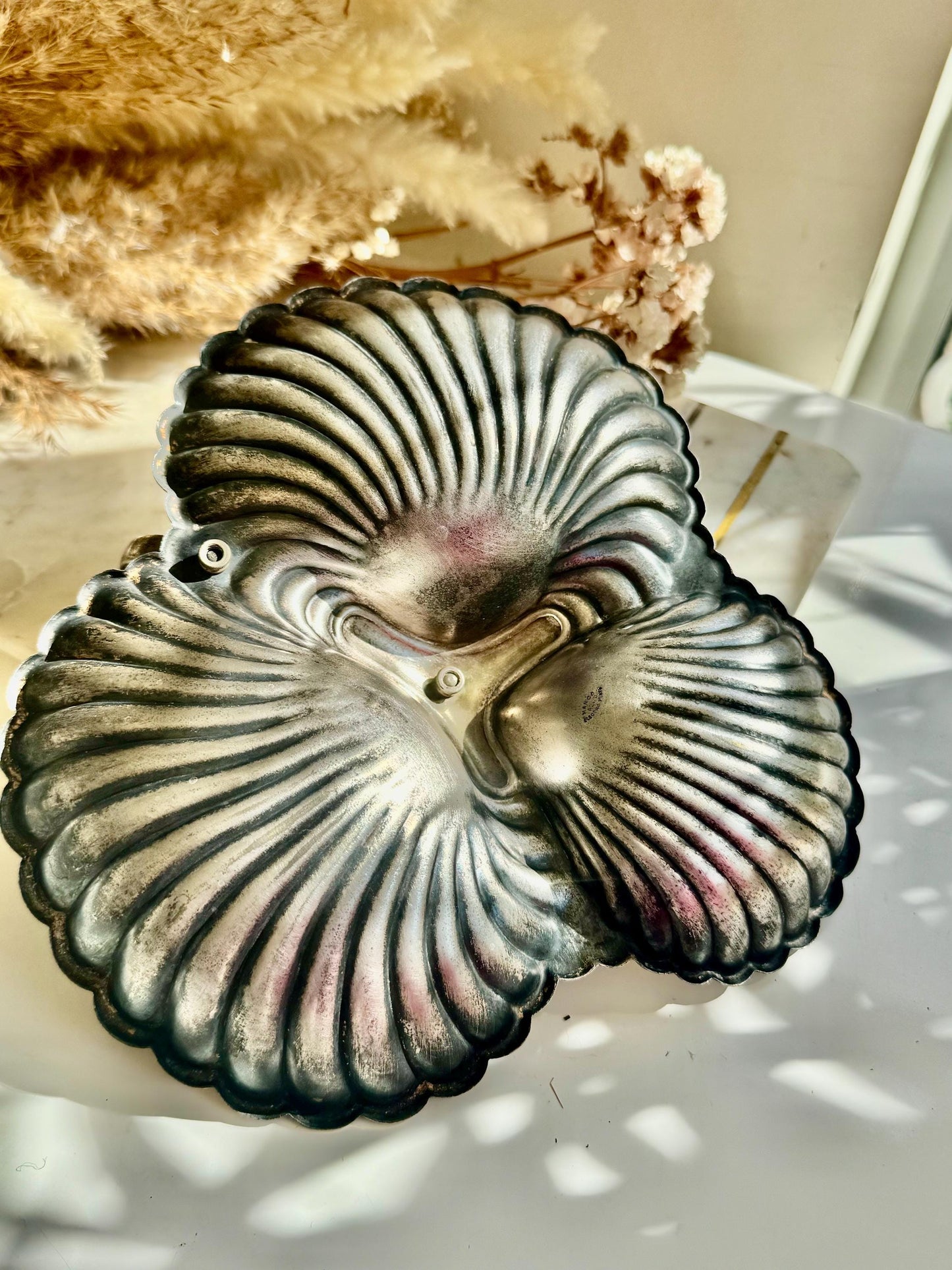 Vintage English Shell-Shaped Triple Serving Dish by Manco Electroplated Silver with Handle Clam Shell Divided Tray Elegant Ocean-Inspired