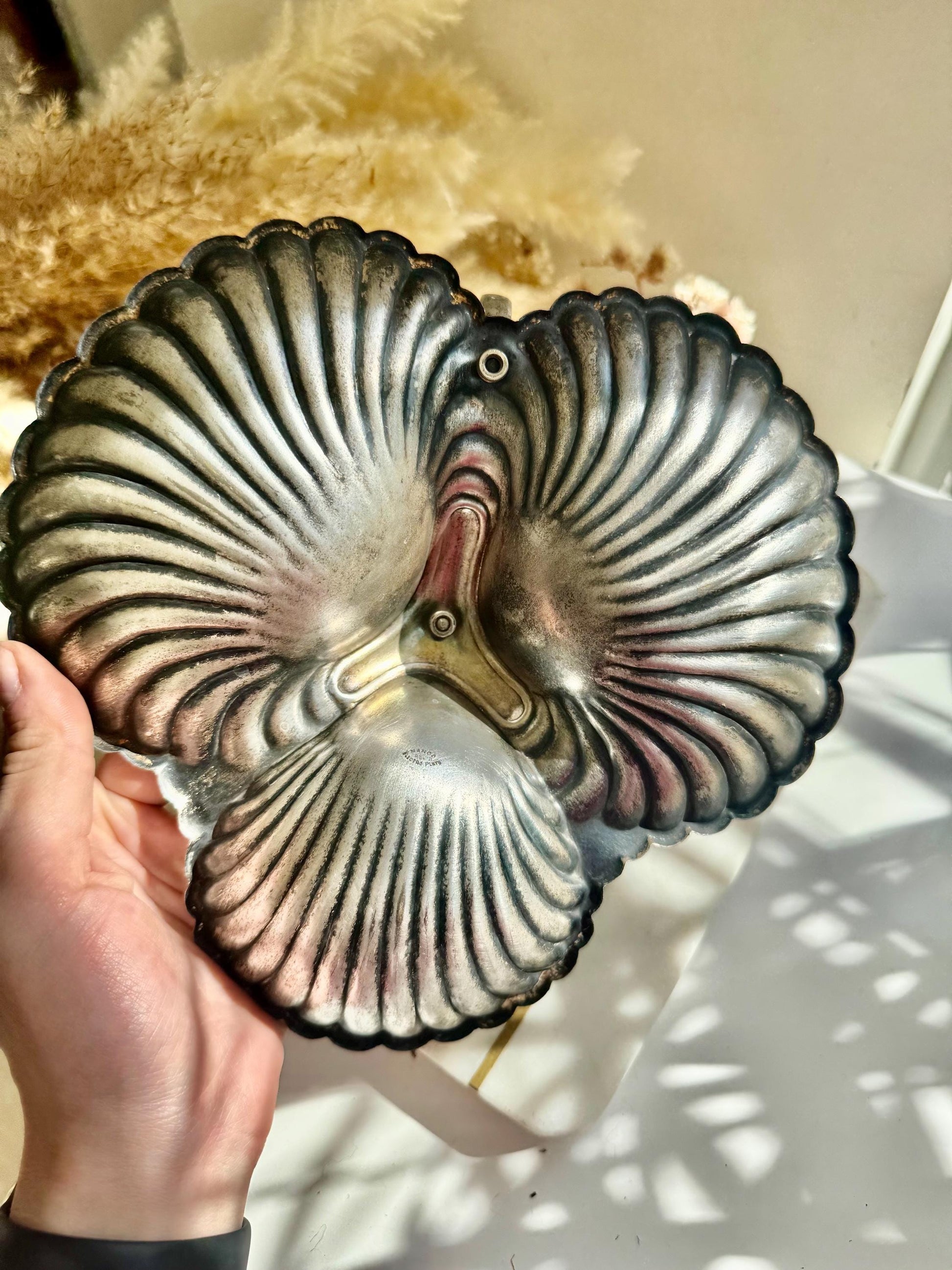 Vintage English Shell-Shaped Triple Serving Dish by Manco Electroplated Silver with Handle Clam Shell Divided Tray Elegant Ocean-Inspired