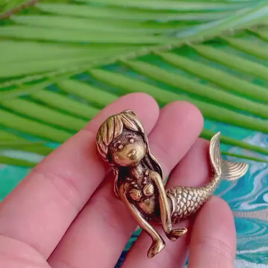 Smiling Seashell Mermaid Solid brass Fairy Garden Miniature Lovely Little Mermaid Figurine Desktop or Shelf Decor