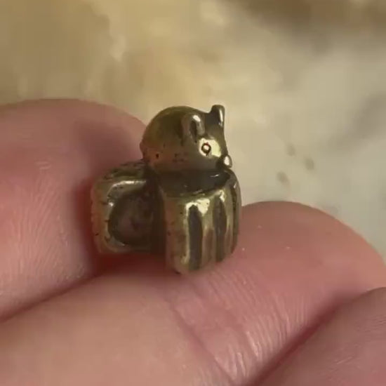 Miniature Brass Mouse with Cheese – Tiny Figurine of Mouse Holding Cheese Wheel – Good Luck Totem or Desk Decor
